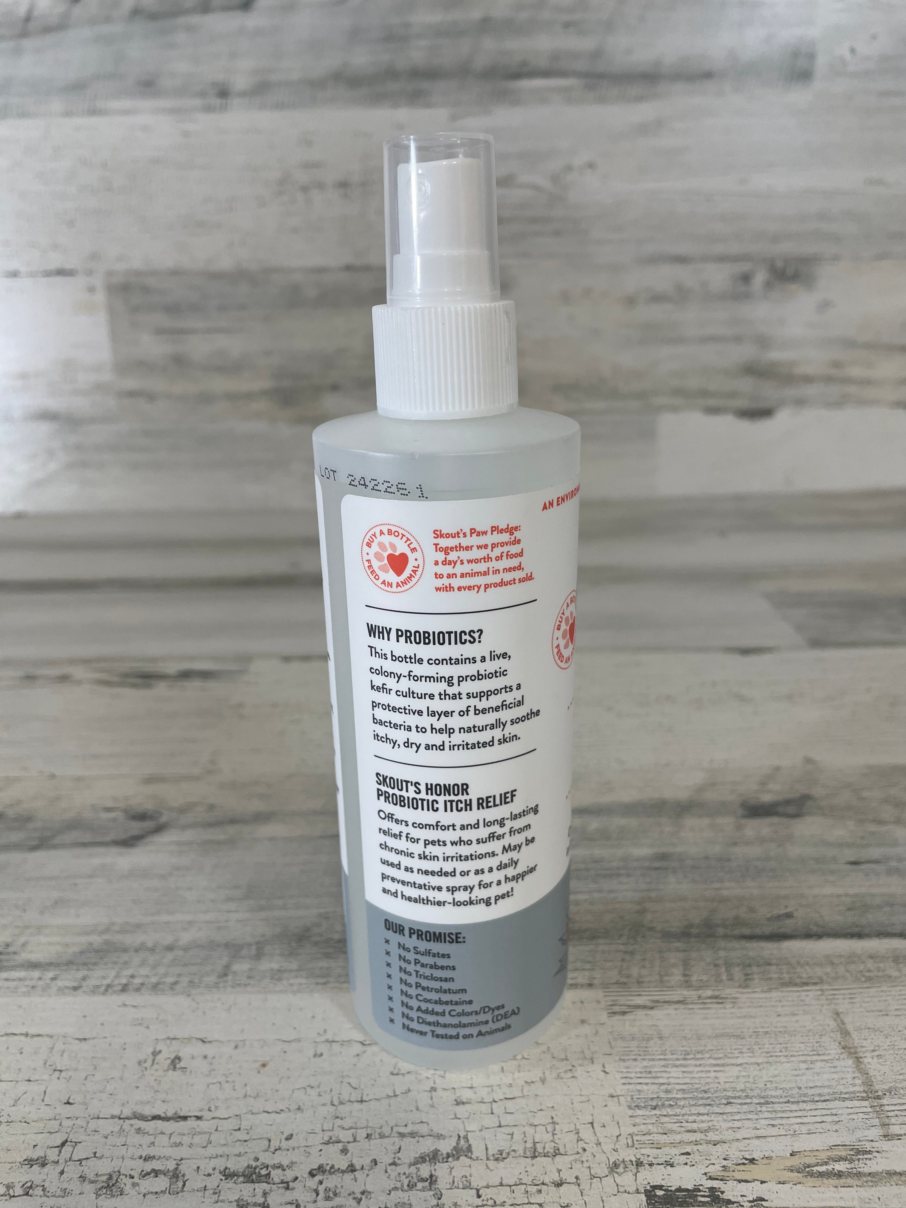 Skout’s Honor Probiotic Itch Relief Spray for Dogs - Soothes Skin Irritations & Allergies | Vet-Recommended Formula for Hot Spots, Dry Skin & Seasonal Allergies | Perfect for Daily Use & Grooming Sessions