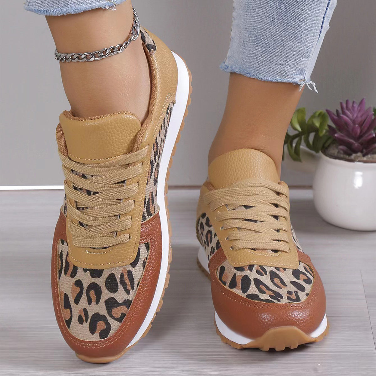 Women's Fashion Leopard Print Lace-Up Sneakers - Casual Running Walking Shoes for Women - Perfect for Gym, Workout, and Everyday Wear
