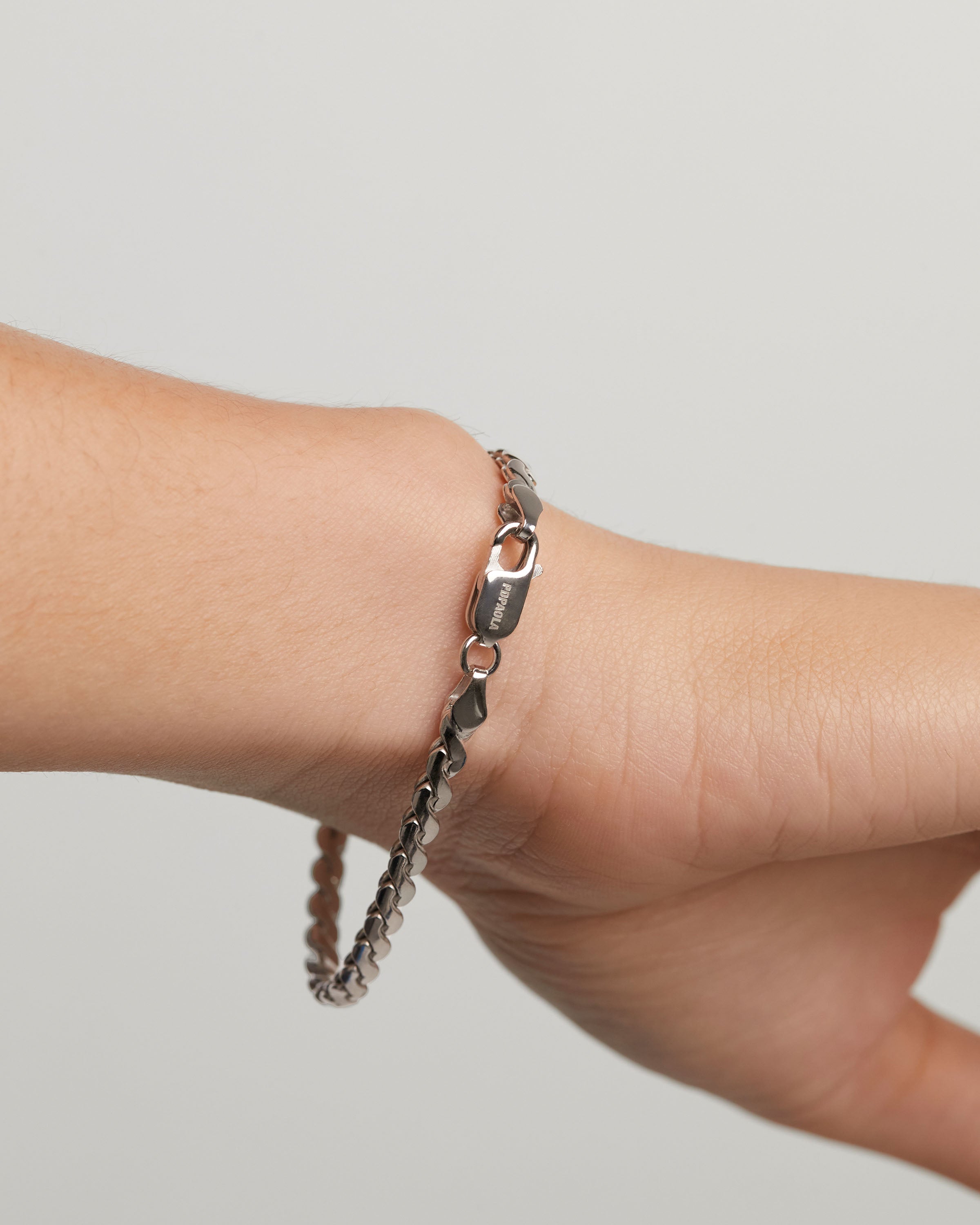 Stylish Large Serpentine Silver Chain Bracelet for Women - Trendy Layered Jewelry for Everyday Wear & Special Occasions