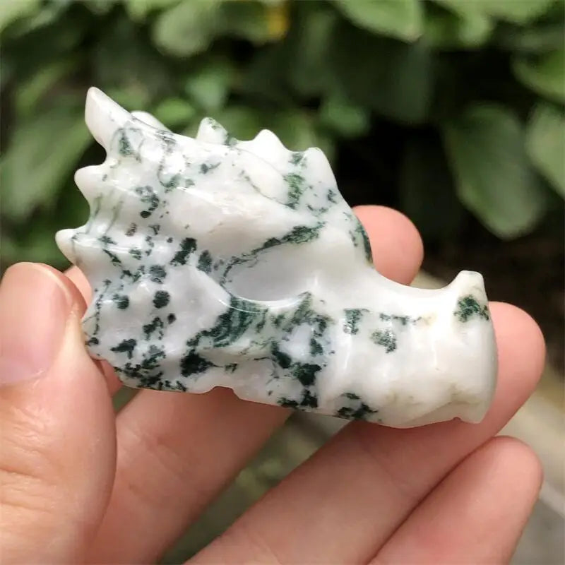 Natural Healing Crystal Carving - Hand Carved Quartz Dragon Head Skull Figurine - Spiritual Decor, Meditation Gift, Feng Shui Home Decor - Perfect for Yoga Spaces, Office Desk & Crystal Collections (1pc)