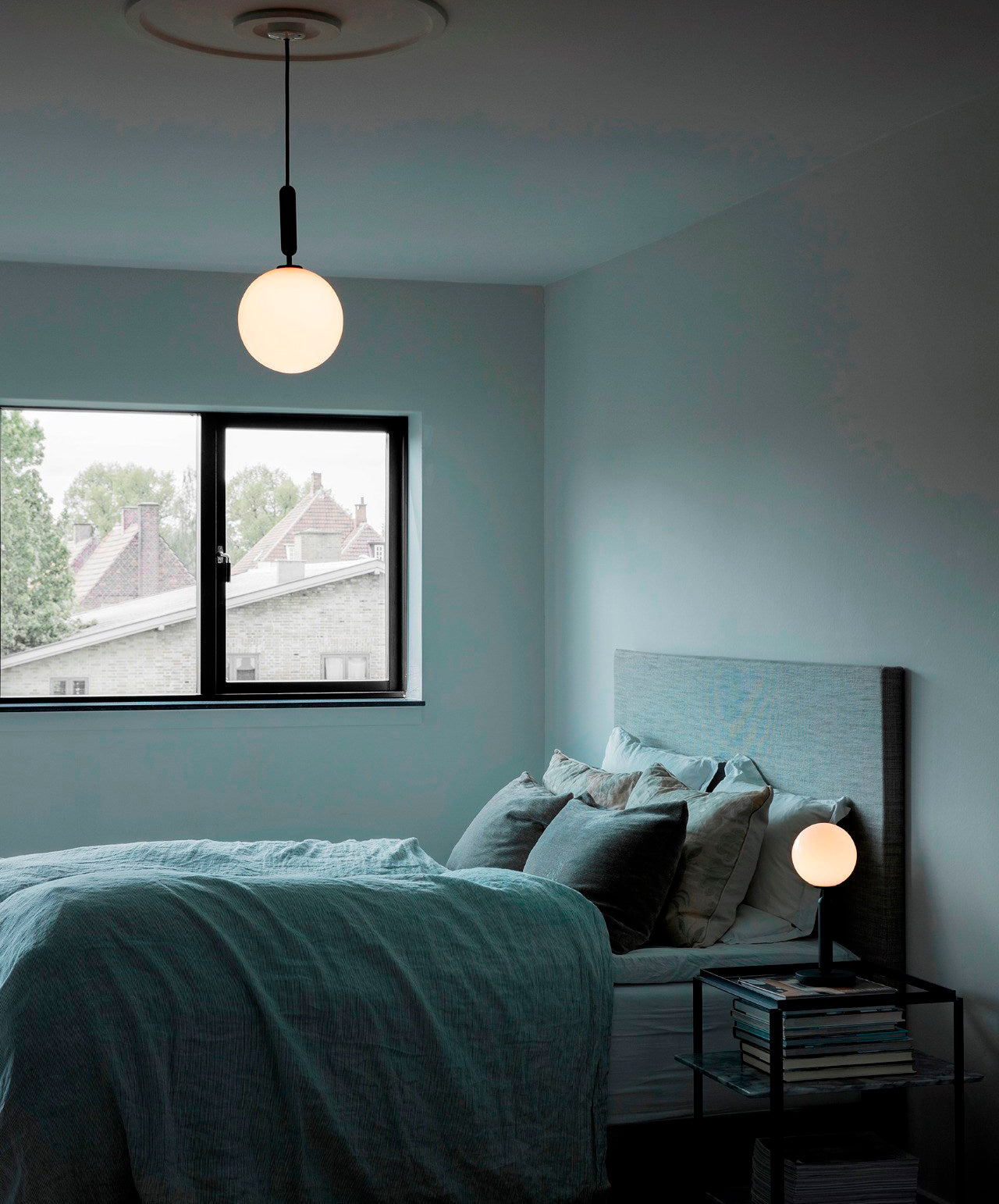 Miira Modern Pendant Light - Sleek Hanging Lamp for Kitchen Island, Dining Room & Bedroom - Adjustable LED Ceiling Light Fixture with Dimmable Warm White Light