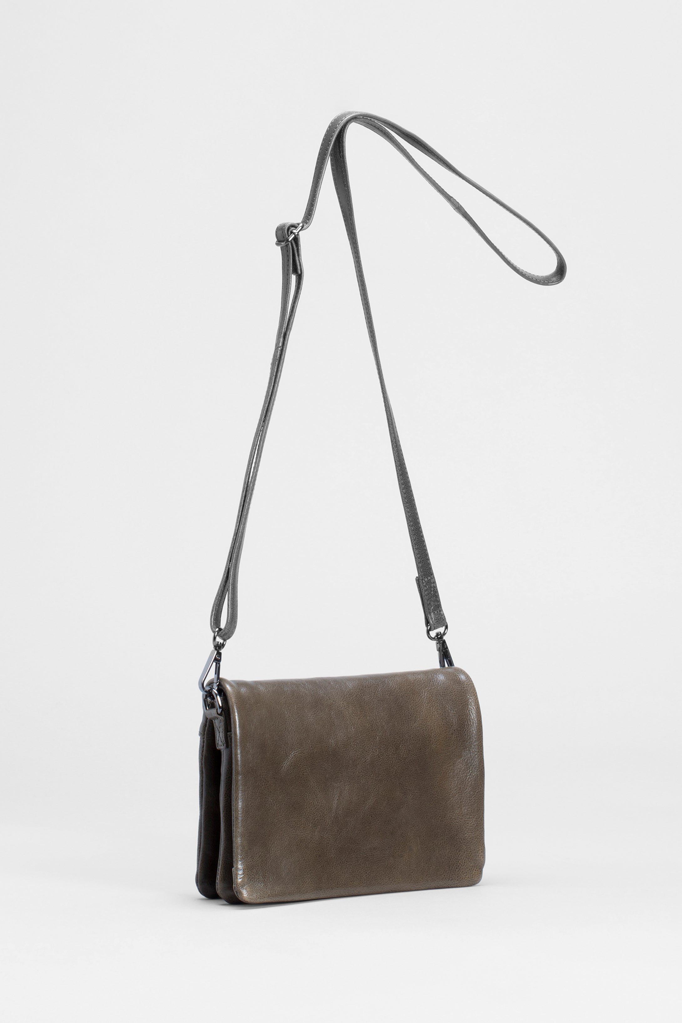 Innset Small Crossbody Bag for Women - Stylish & Lightweight Purse for Everyday Use, Travel & Shopping