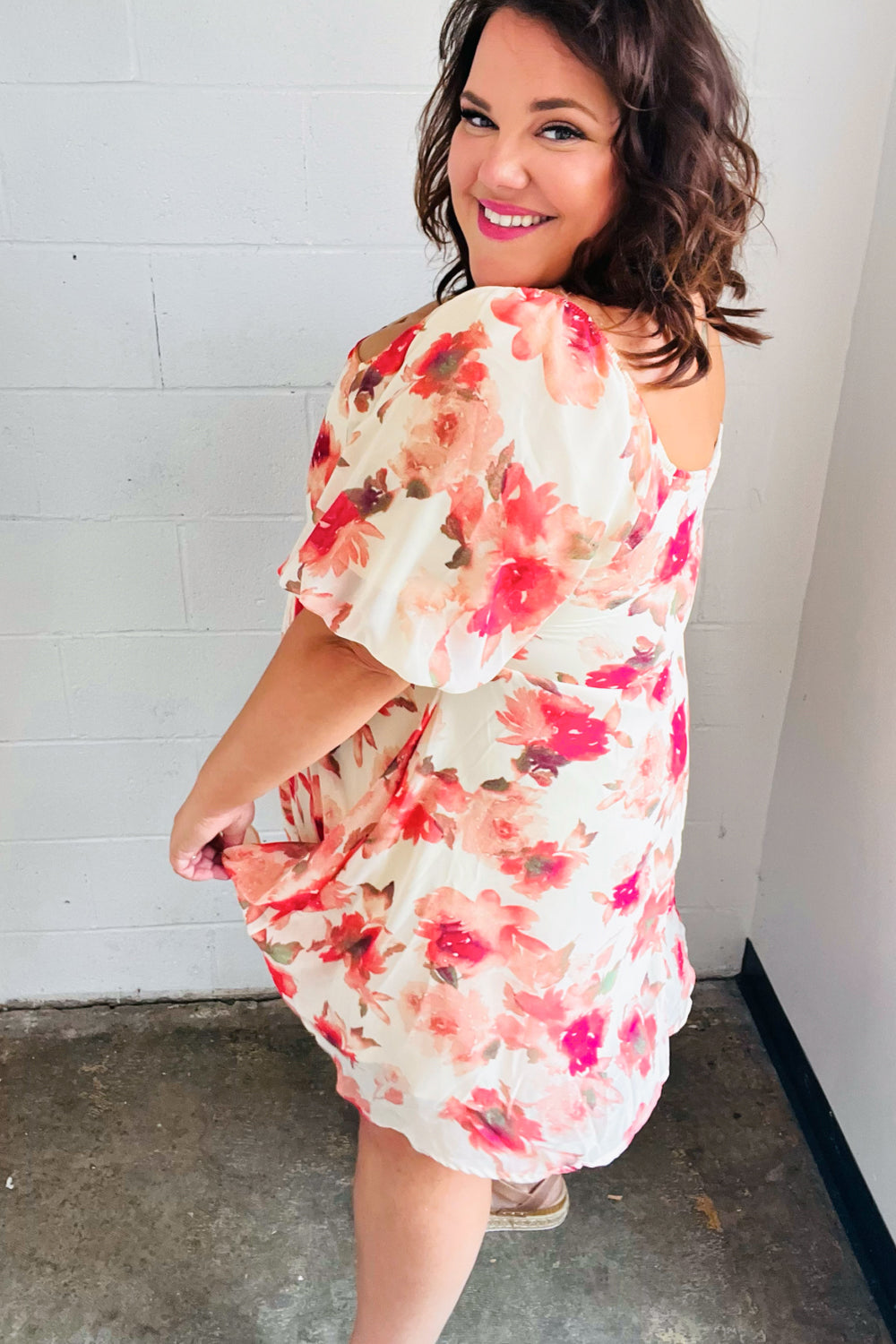 Elegant Peach Floral Chiffon Puff Sleeve Dress for Women - Summer Wedding Guest Outfit & Garden Party Dress