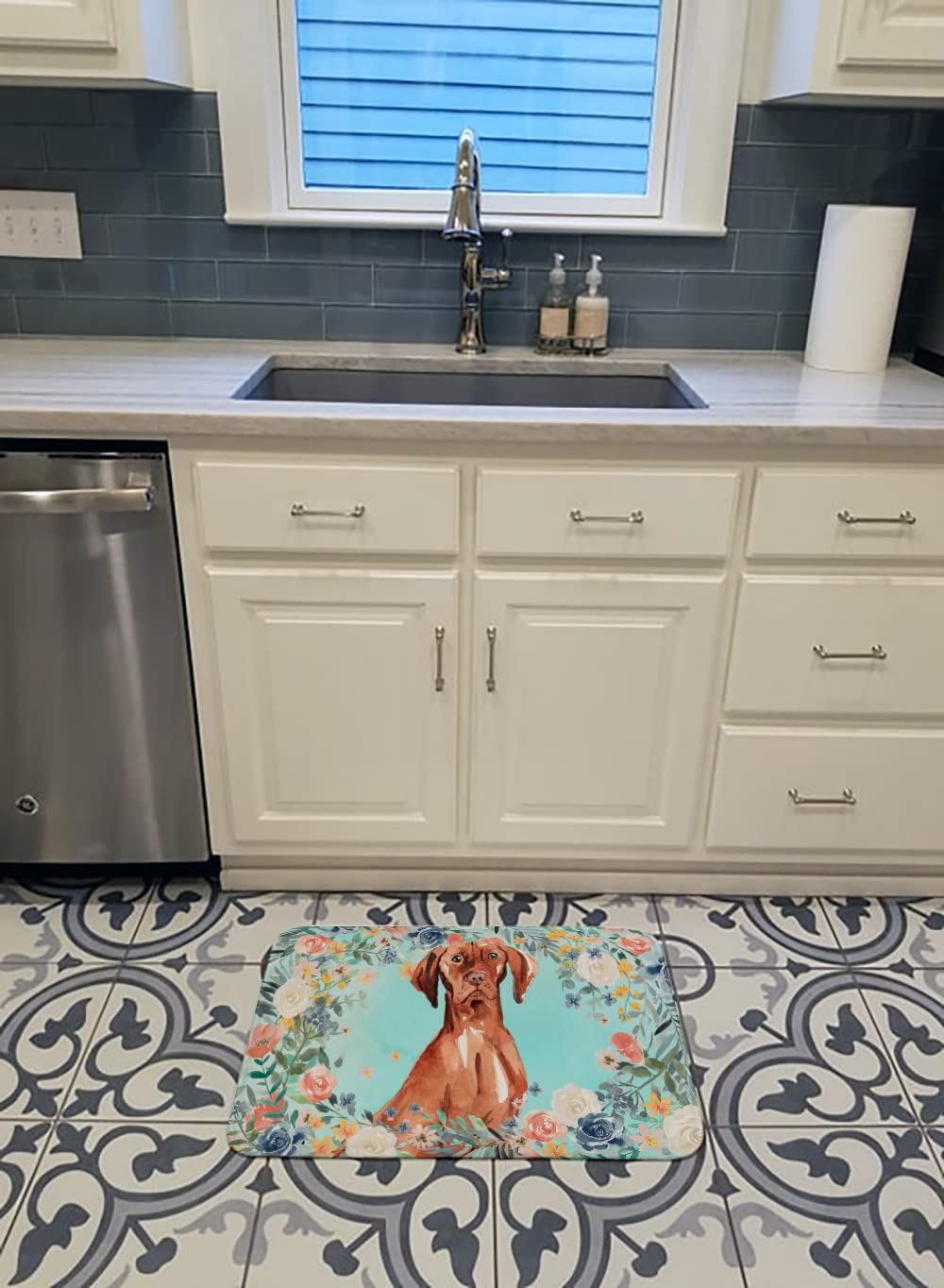Vizsla Machine Washable Memory Foam Bath Mat - Non-Slip Quick Dry Bathroom Rug, Durable Kitchen Mat with Decorative Artwork | Perfect for Bathrooms, Showers & Kitchen Floors