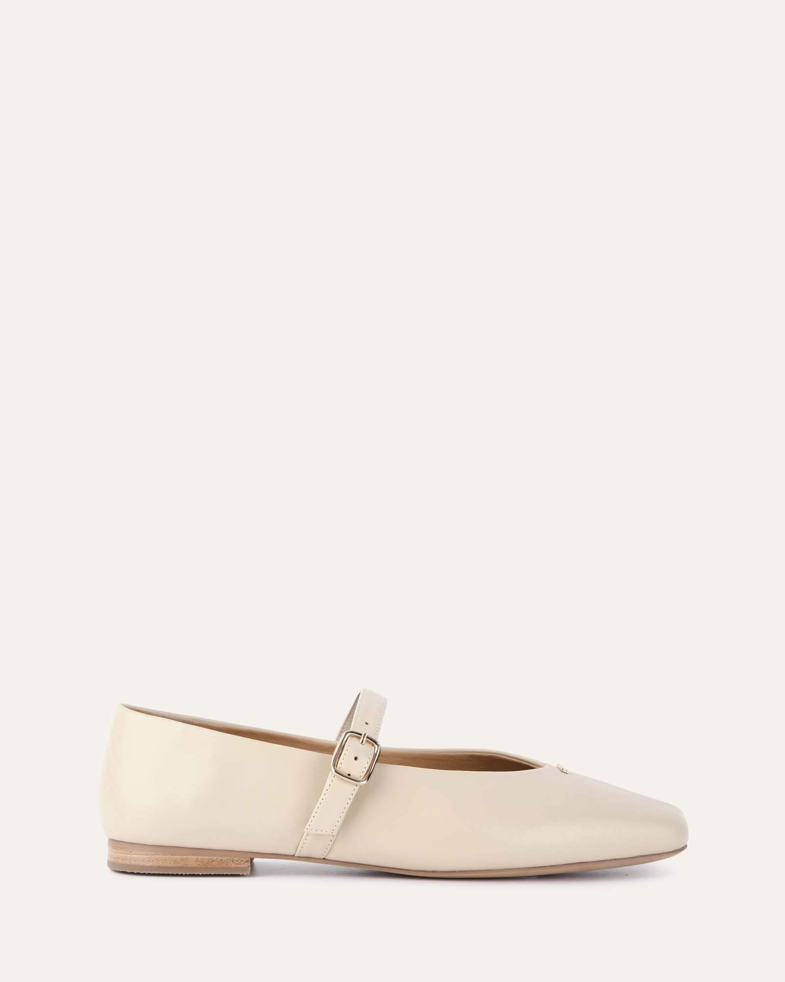 SAND LEATHER