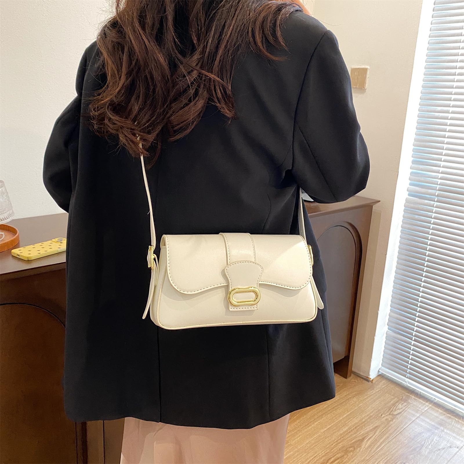 Trendy Women's Shoulder Bag - Classic Soft PU Leather Clutch Purse | Designer Handbag for Work, Party & Everyday Use