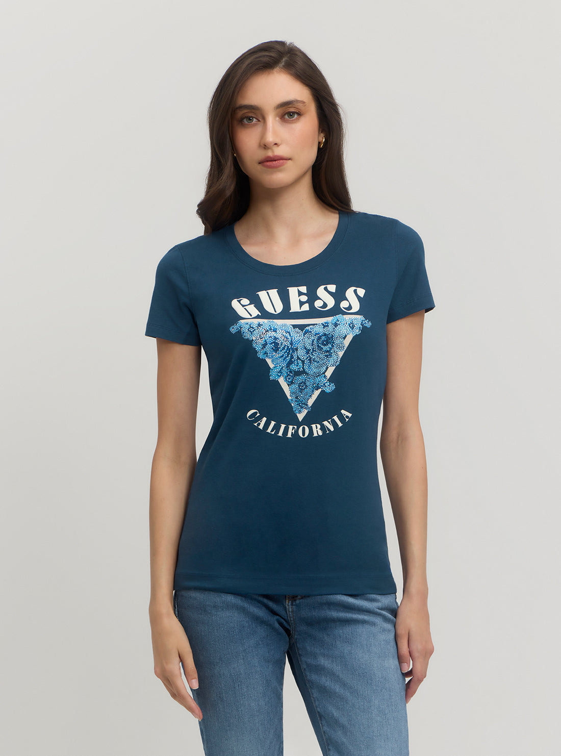 Eco-Friendly Blue Roses T-Shirt for Women & Men - Soft Cotton Vintage Floral Tee - Perfect for Casual Wear, Date Nights & Outdoor Activities