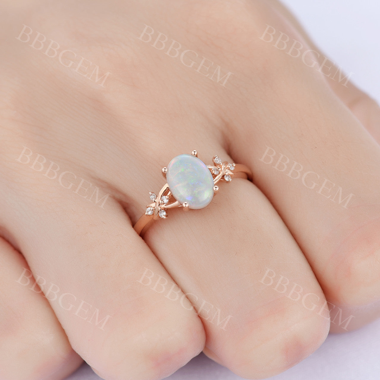 1.5CT Oval Australian Opal & Diamond Vintage Engagement Ring - Vine Wedding Band for Women, Perfect for Proposals, Anniversaries & Romantic Occasions