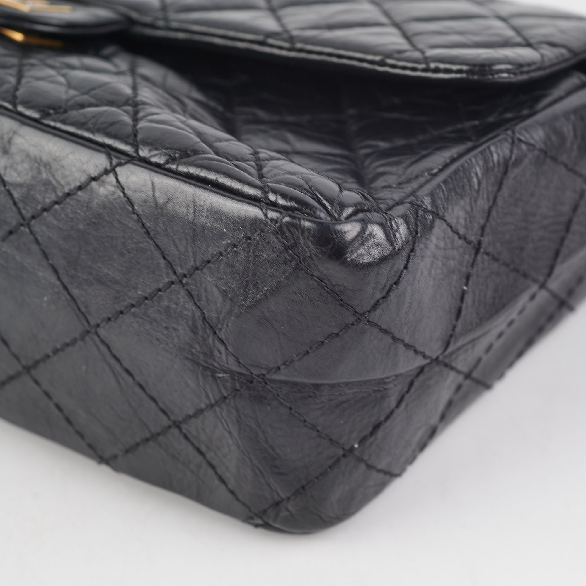 Chanel Reissue 226 Medium Flap Bag in Black - Classic Luxury Handbag for Women, Perfect for Work, Evening Events & Special Occasions