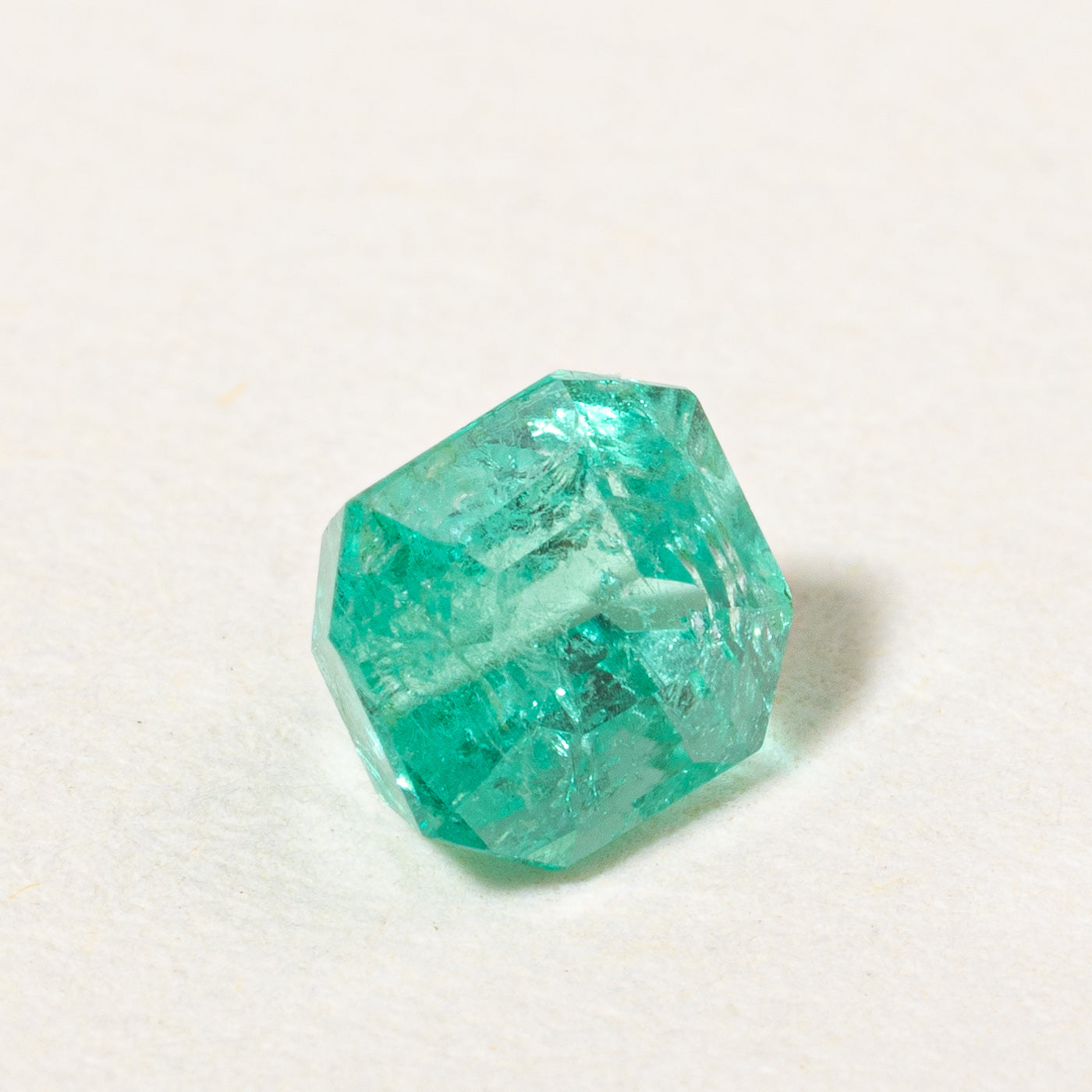 0.61ct Natural Rectangular Cut Loose Emerald Gemstone for Jewelry Making - Engagement Rings, Earrings & Pendants