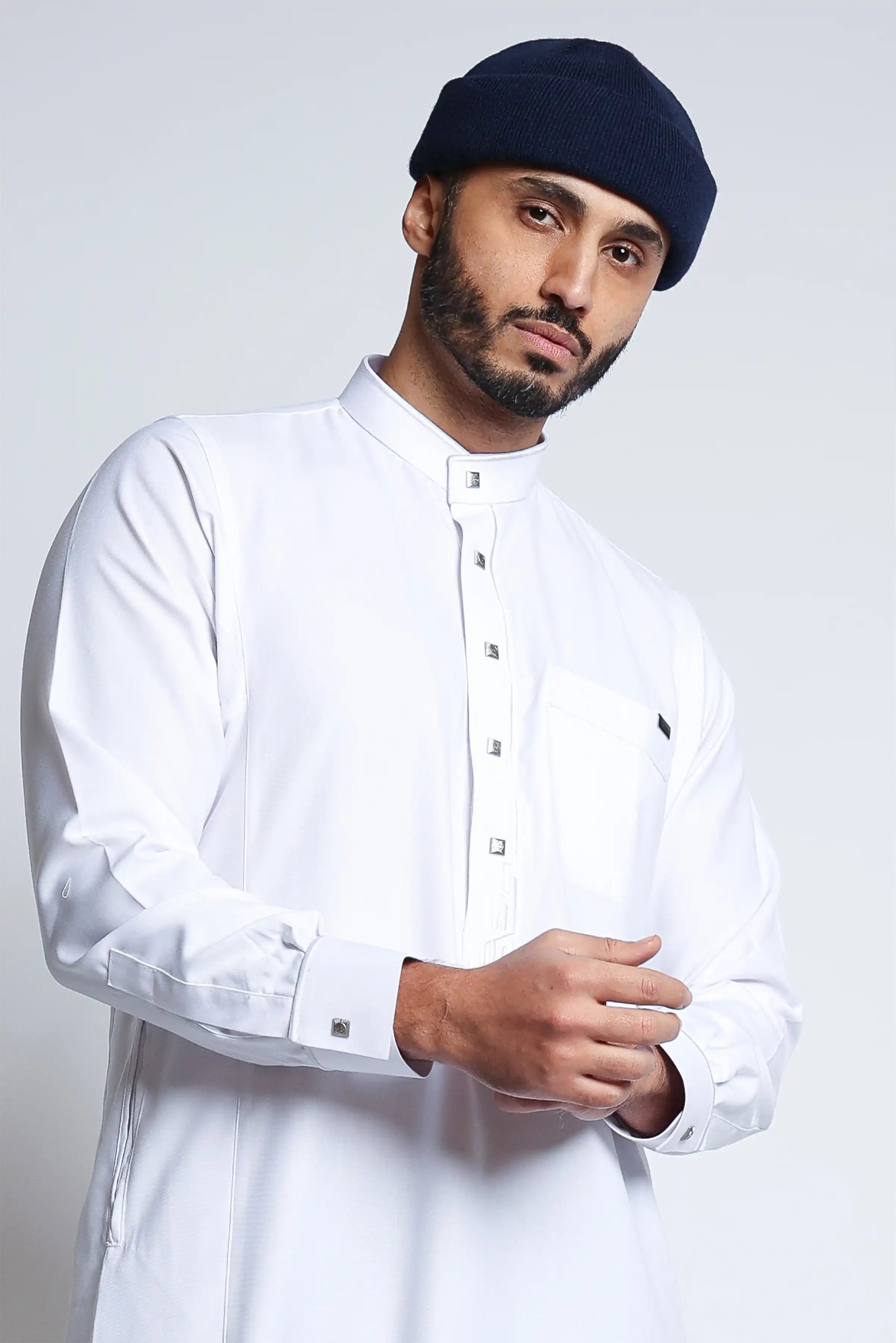 Premium White Collar Embroidered Thobe for Men - Elegant Islamic Robe for Eid, Wedding & Special Occasions - Comfortable & Stylish Traditional Attire