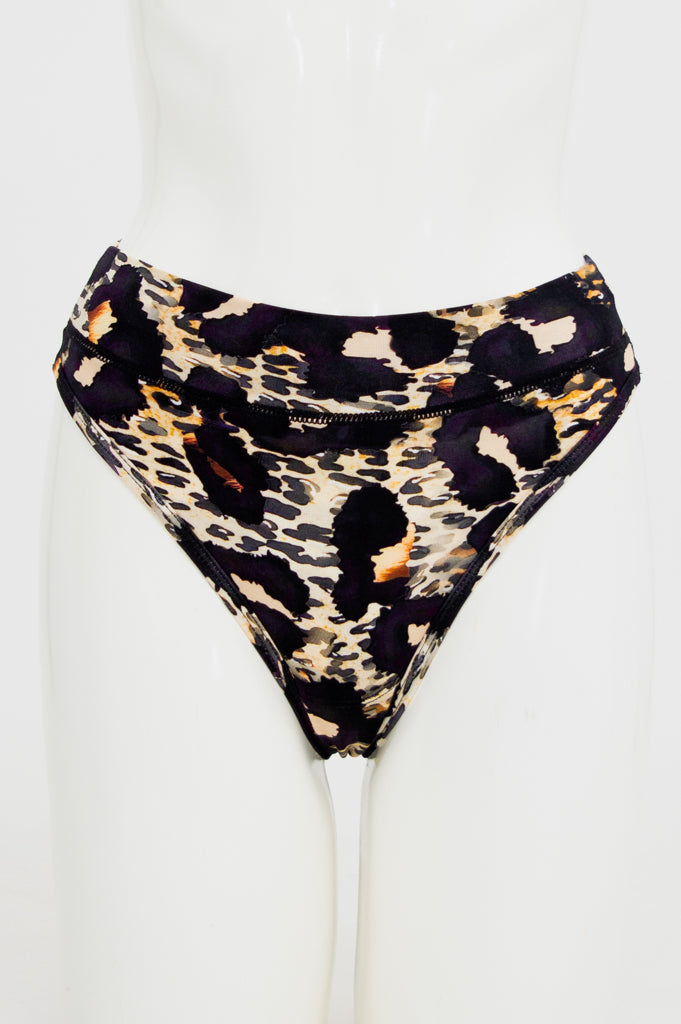Premium Lion Print Bamboo Thong Underwear - Soft & Breathable for Women's Daily Wear, Yoga, and Lounge