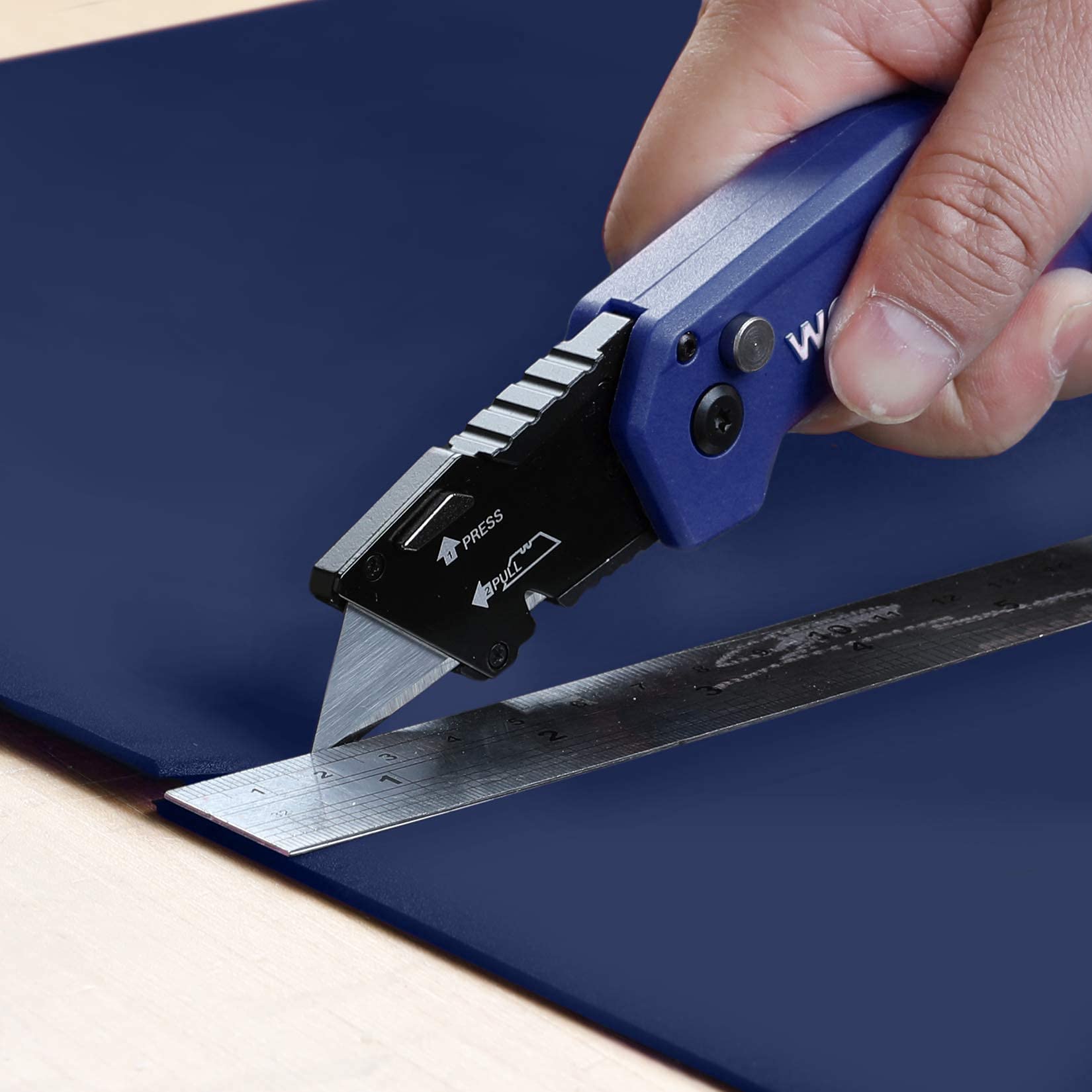 WORKPRO 100-Pack SK5 Utility Knife Blades & Folding Utility Knife (Blue) - Heavy Duty Replacement Blades for Box Cutting, Crafting, DIY Projects and Home Improvement