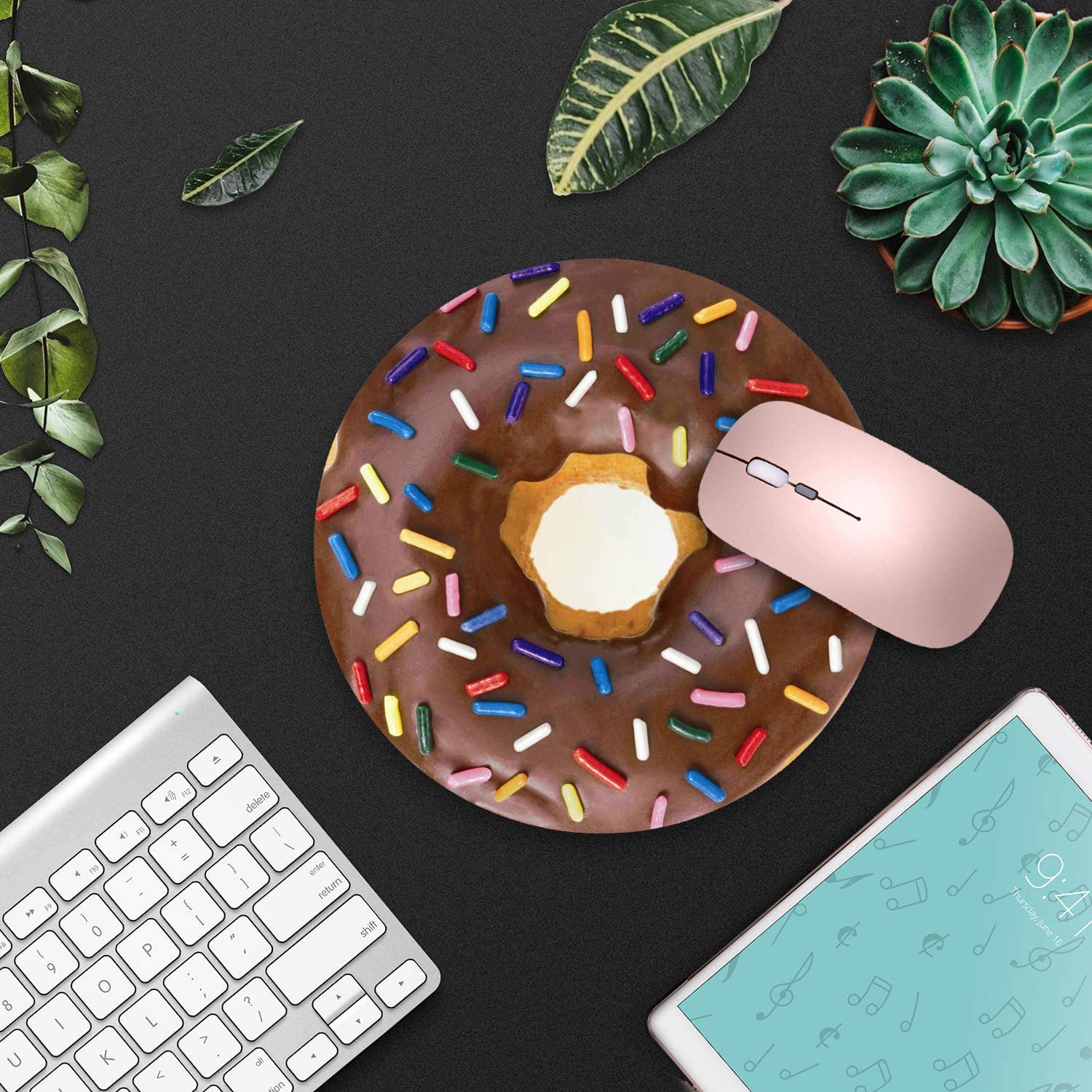 Non-Slip Donut with Sprinkles Design Round Mouse Pad & Coasters Set - Cute Rubber Mousepad for Computer, Laptop, Gaming & Office Desk Accessories - Perfect for Work, Home Office & Gaming Setup