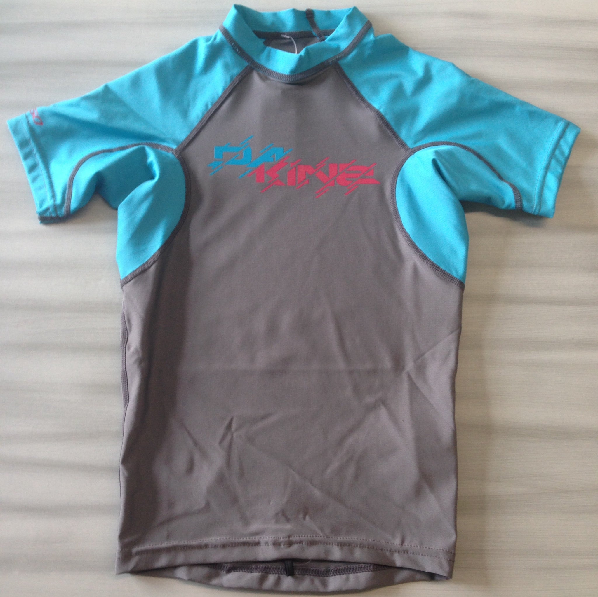 Dakine Youth Rash Guards for Kids - Heavy Duty Short Sleeve Sun Protection Shirt for Swimming, Surfing & Outdoor Activities