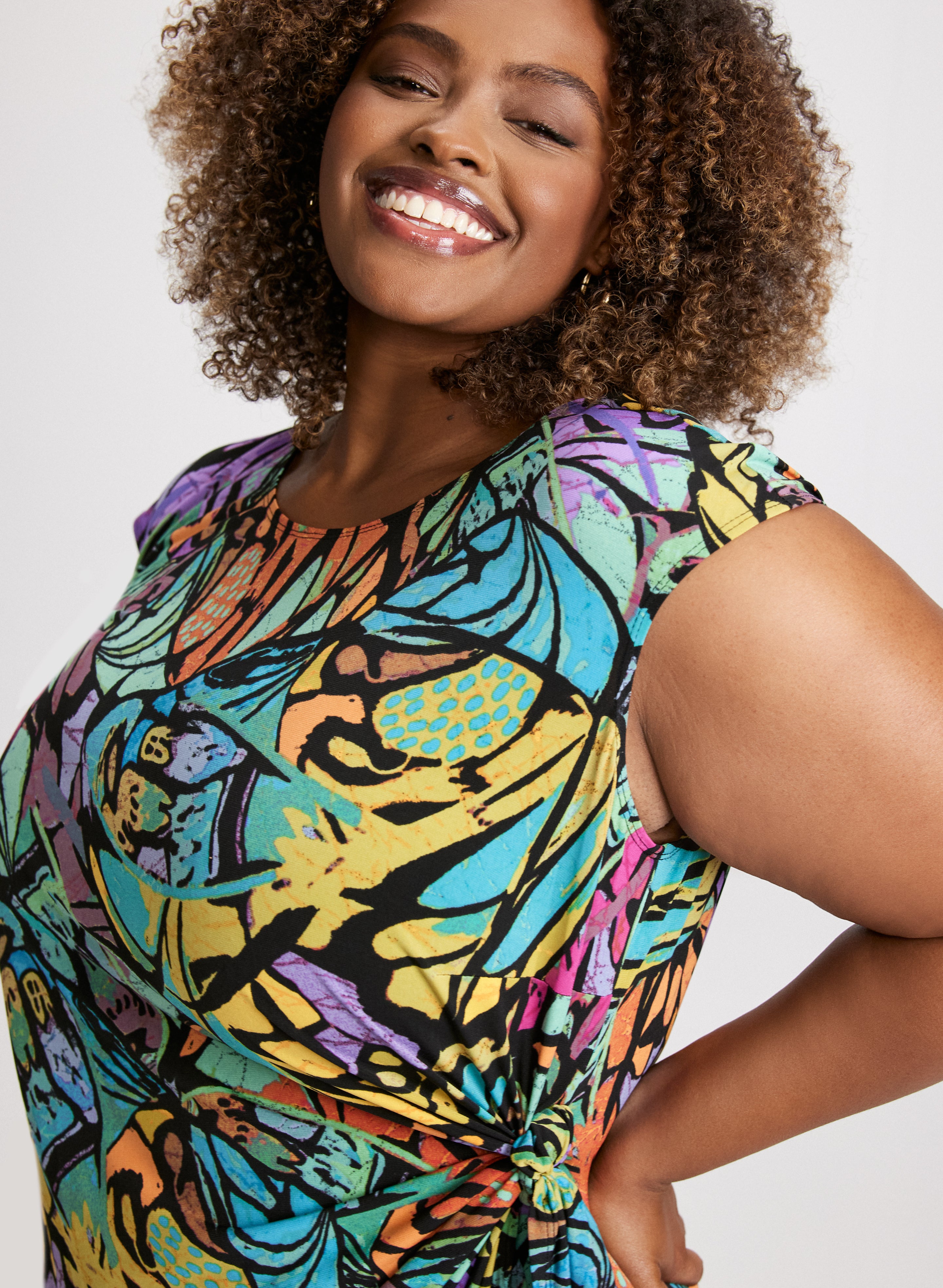 Stylish Abstract Print Wrap Effect Dress for Women - Perfect for Parties, Dates & Casual Outings