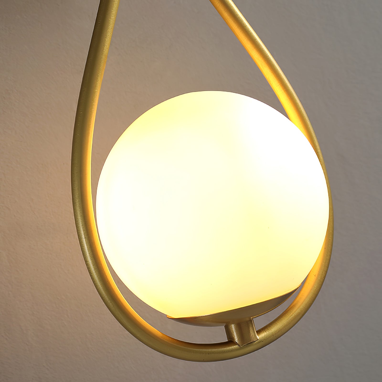 Vintage Brass Vanity Wall Lamp - Elegant Sconce Lighting for Bathroom, Bedroom & Dressing Room - Perfect for Makeup, Reading & Ambient Lighting