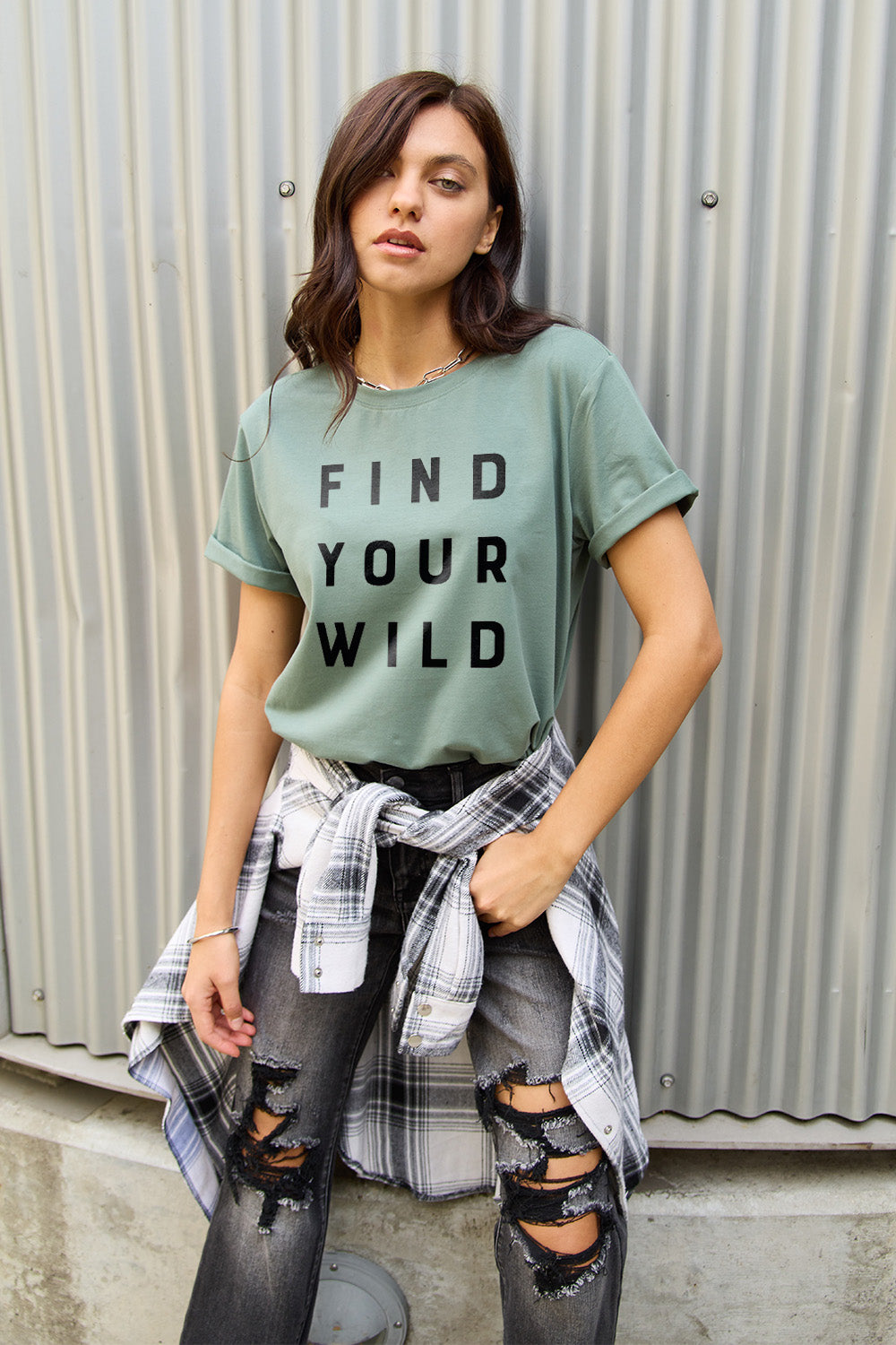 Plus Size FIND YOUR WILD Short Sleeve T-Shirt for Women - Comfortable Casual Tee for Everyday Wear, Outdoor Adventures & Street Style