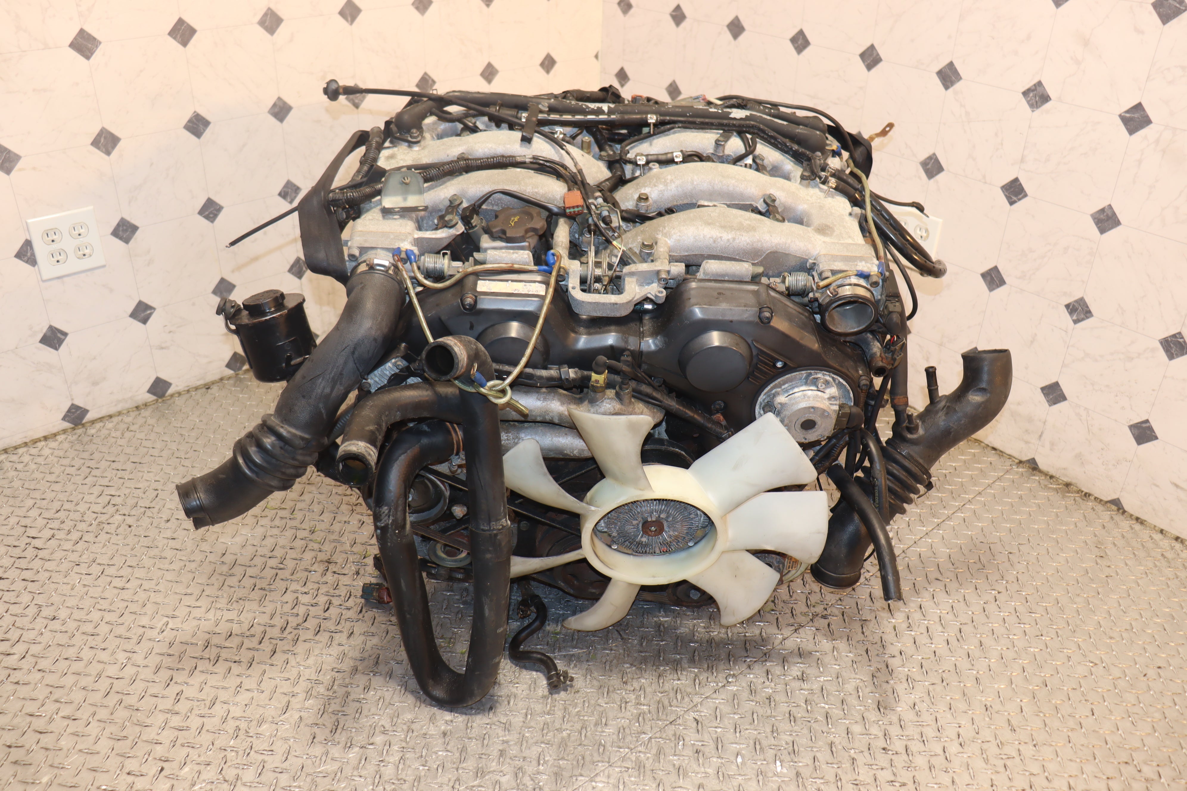 JDM 1990-1995 Nissan 300ZX Z32 VG30DE Non-Turbo 3.0L V6 DOHC Engine - Replacement Motor for Performance Upgrades & Classic Car Restoration