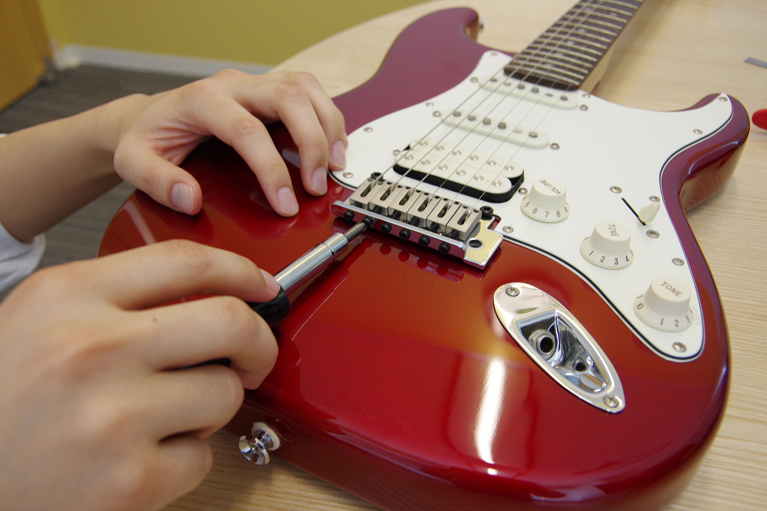CruzTOOLS Groove Tech Guitar Maintenance Kit - Professional Guitar Repair Tools for String Change, Setup & Adjustments - Perfect for Musicians & Guitar Techs at Home or Studio
