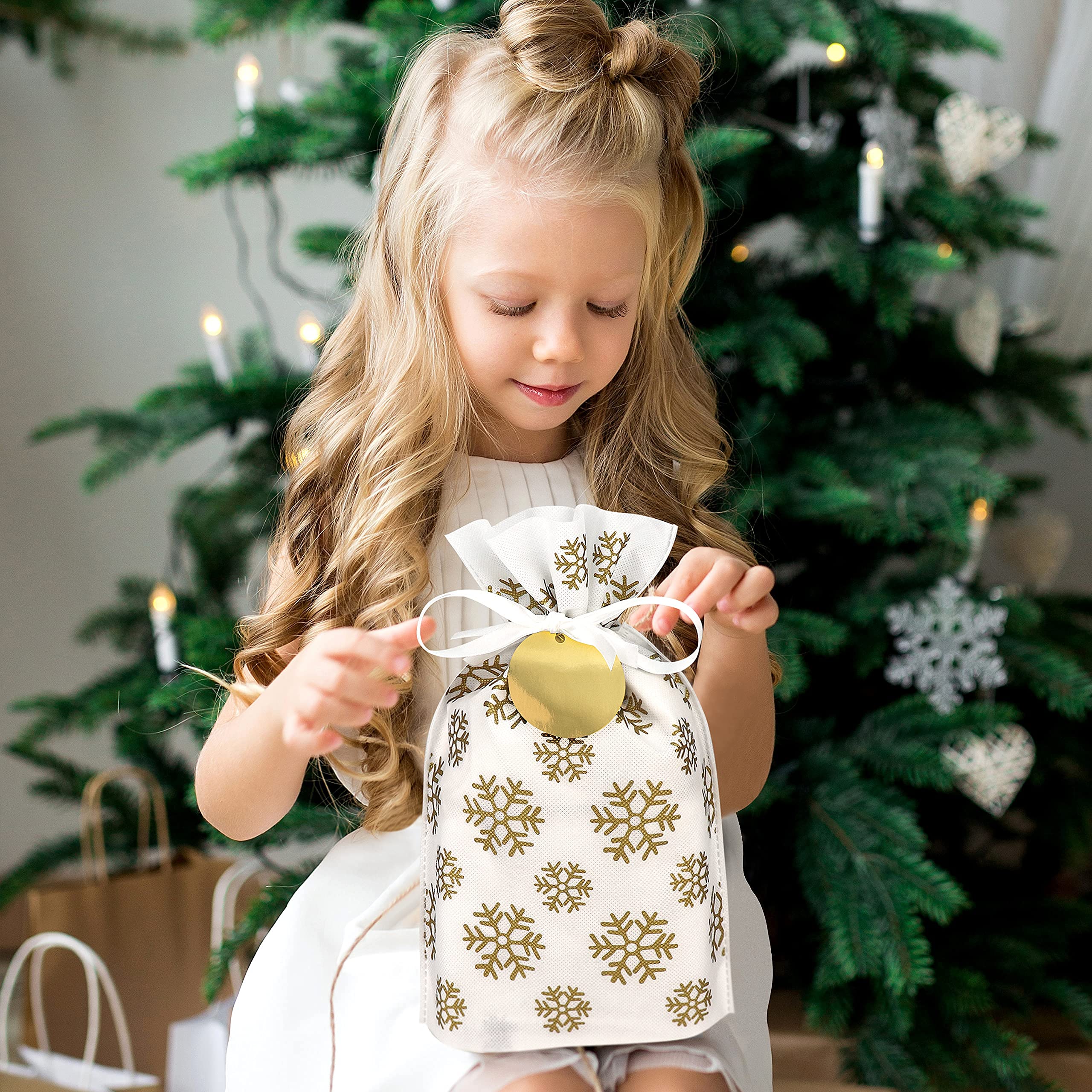 6-Piece Reusable Christmas Fabric Gift Bags with Drawstring - Large Holiday Present Wrapping Bags in Gold (Assorted Sizes) - Perfect for Holiday Gifts, Party Favors & Stocking Stuffers