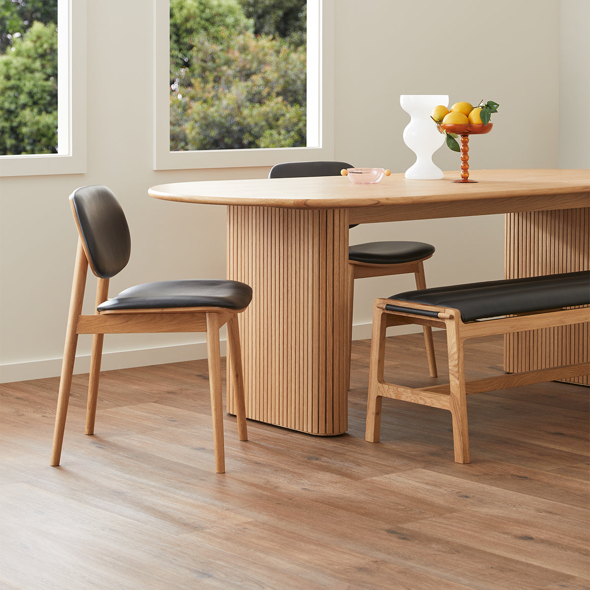 Premium Oak Leather Dining Chair - Lando Modern Upholstered Seat for Kitchen, Dining Room & Office - Comfortable & Stylish Home Furniture