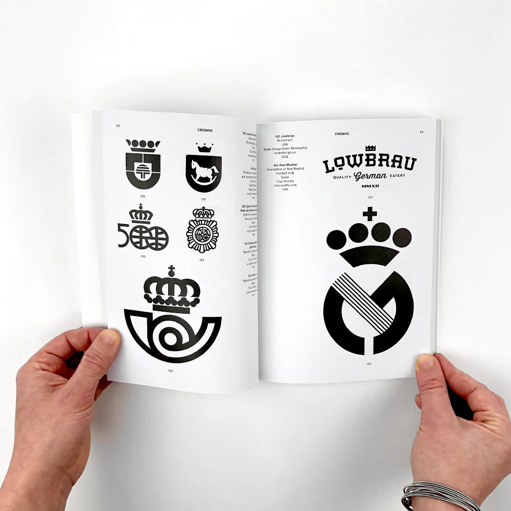 Modern Heraldry: Volume 1 - Historical Coat of Arms Guidebook | Genealogy Research & Medieval History Study | Perfect for Historians, Genealogists & Fantasy Writers