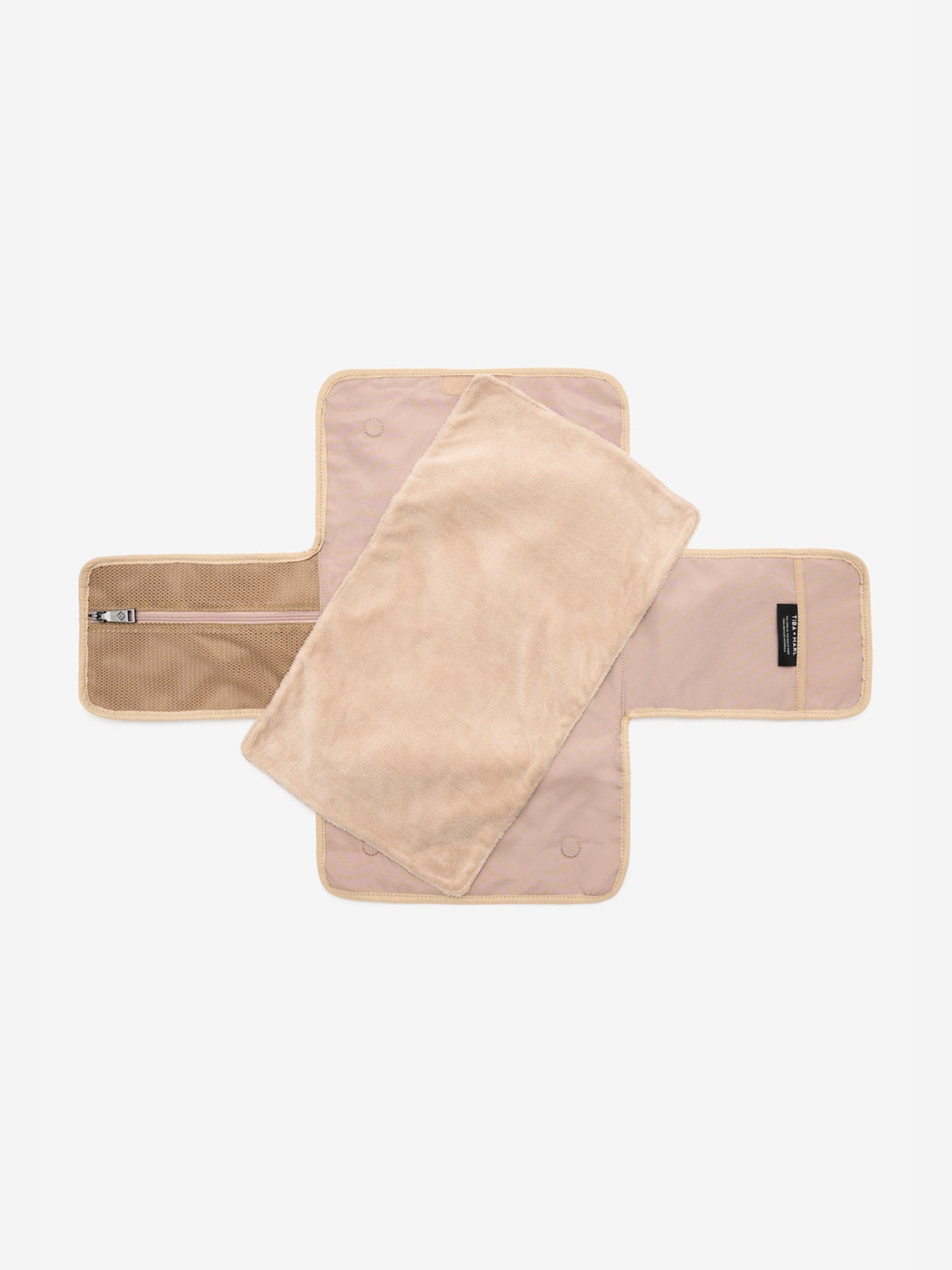 Etta Baby Changing Clutch - Soft Fleece Diaper Bag Organizer (33cm/13in) - Perfect for On-the-Go Parents & Nursery Organization - Beige Neutral Color