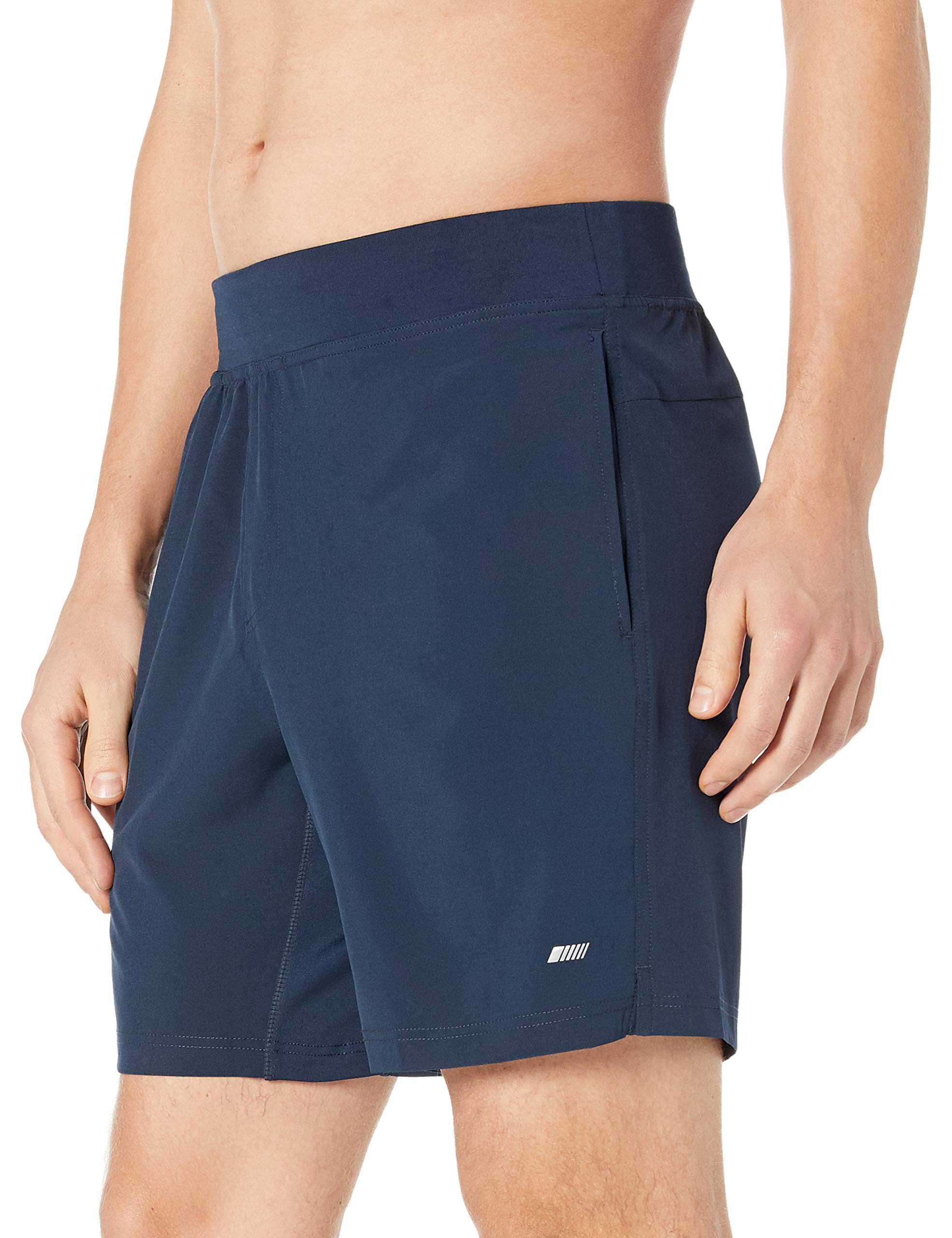 Amazon Essentials Men's Woven Stretch 7