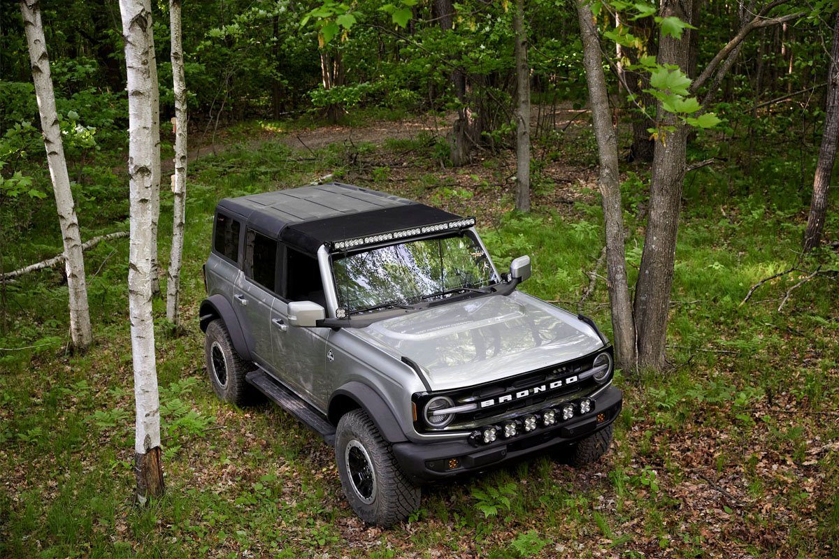 2021-2024 Ford Bronco Baja Designs 8 XL Linkable Roof Bar Kit - Heavy Duty Off-Road LED Light Bar Mounting System for Adventure & Overlanding
