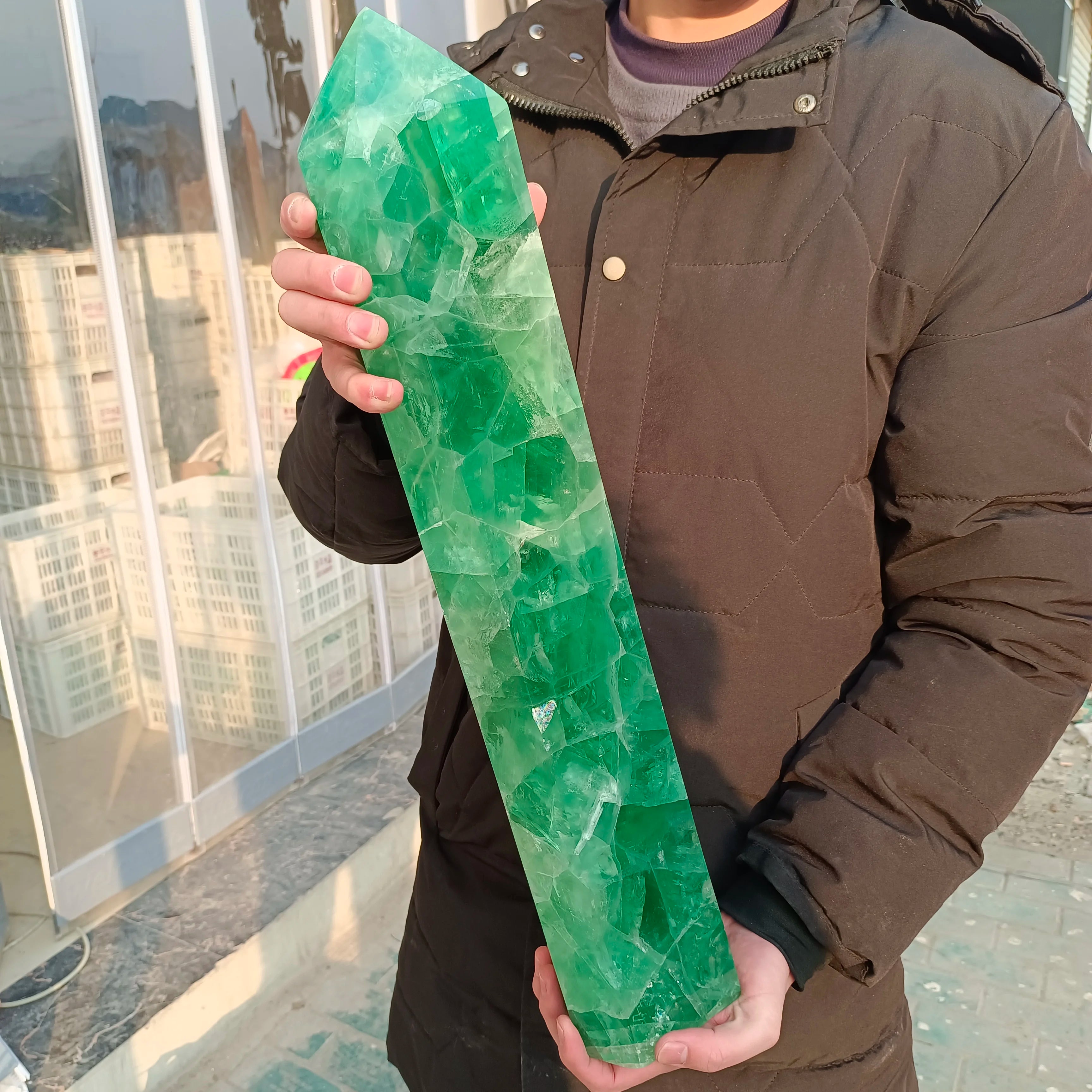 Natural Green Fluorite Crystal Point Tower - Healing Stone for Positive Energy, Home & Office Decor, Mineral Obelisk for Spiritual Healing & Stress Relief - Perfect for Meditation, Reiki, Feng Shui & Yoga Spaces