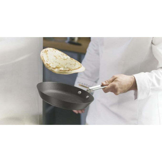 SCANPAN TechnIQ 10.2-Inch Nonstick Fry Pan - PFOA-Free Ceramic Titanium Coating - Oven Safe to 500°F - Perfect for Sautéing, Frying & Cooking Eggs - Modern Non-Stick Skillet for Home Chefs