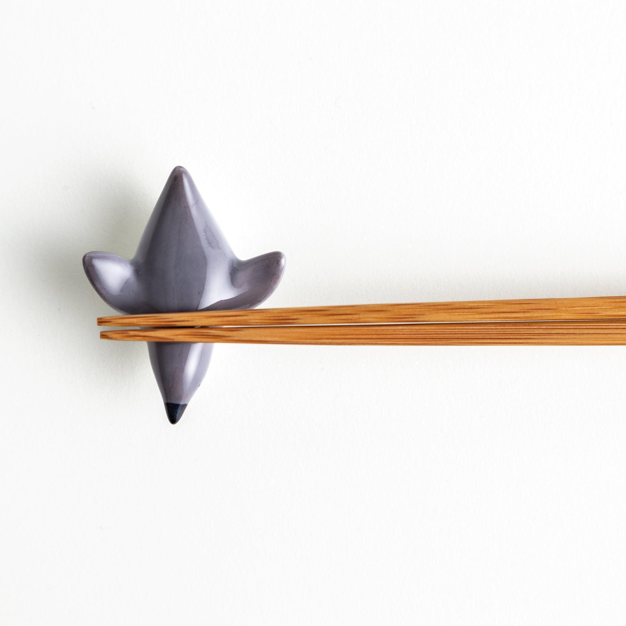 Penguin Chopstick Rest - Cute Animal Design Chopstick Holder for Asian Dining, Sushi, Ramen & Home Decor - Perfect Gift for Kitchen & Tableware Lovers