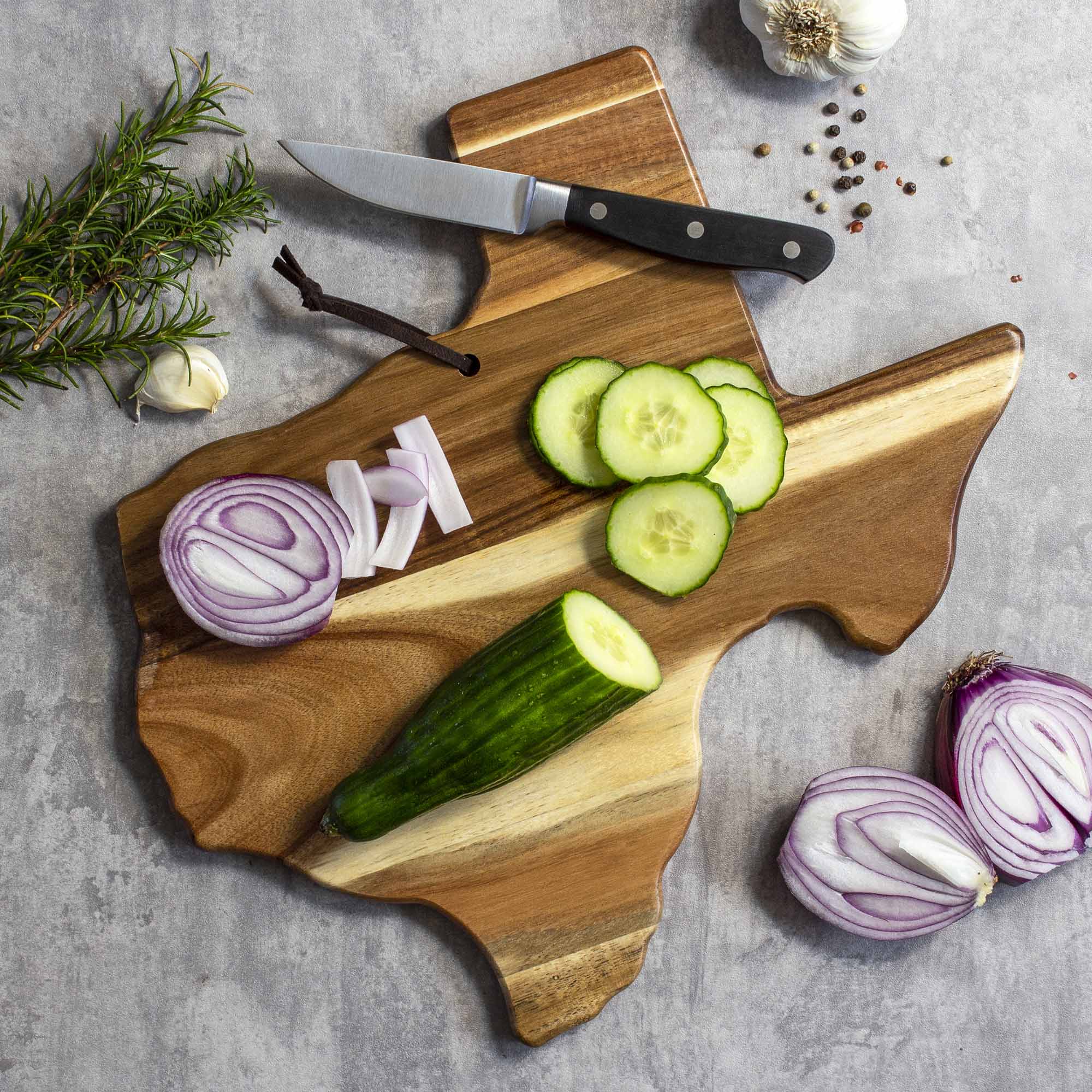 Premium Texas Wood Cutting Board by Rock & Branch® - Handcrafted Hardwood Chopping Block for Meat, Cheese & Vegetables - Perfect for Kitchen, BBQ & Charcuterie Boards