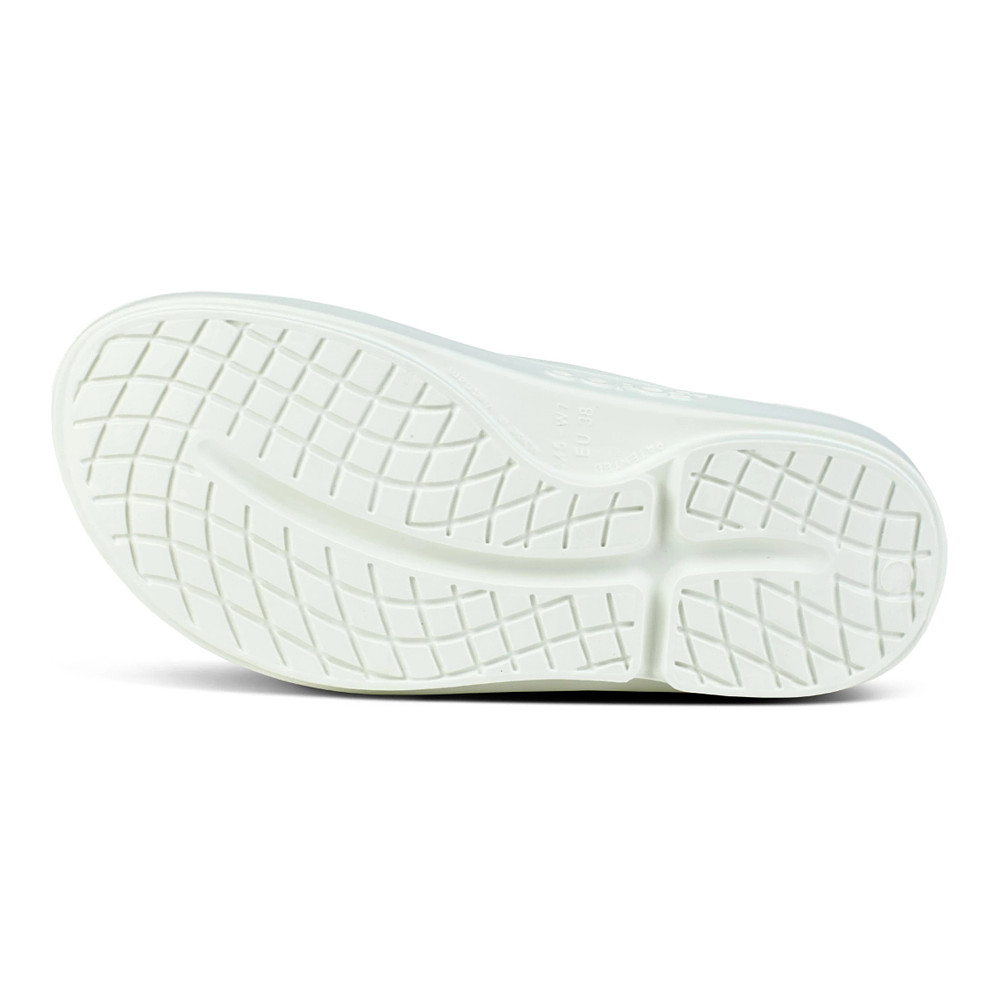 OOFOS OOahh Slide Recovery Sandals for Men & Women - Comfortable Post-Workout Footwear for Running, Walking & Relaxation at Home or Beach
