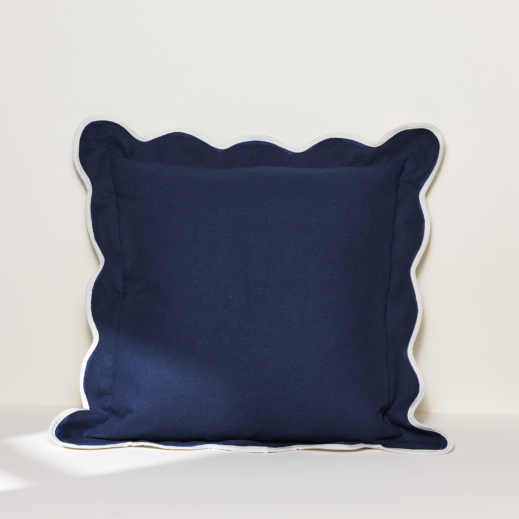 Coastal Chic Scalloped Edge Throw Pillow Cover - Decorative Cushion Case for Beach House, Boho Bedroom & Farmhouse Decor