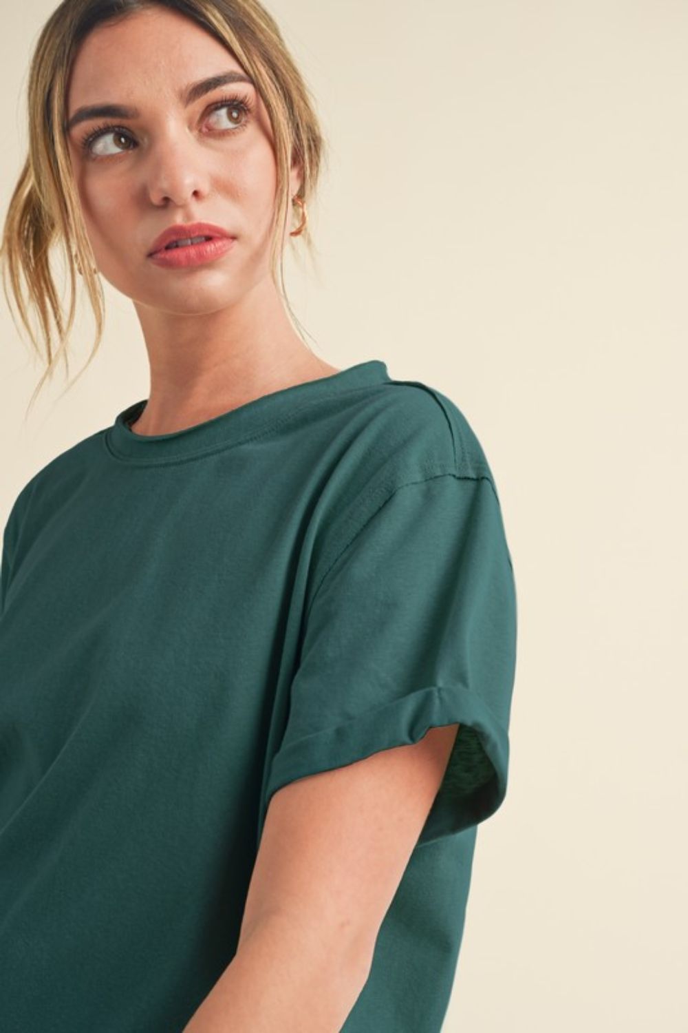 Stylish Teal Short Sleeve T-Shirt for Men & Women - Comfortable Cotton Casual Tee for Everyday Wear, Summer Outfits, and Street Fashion