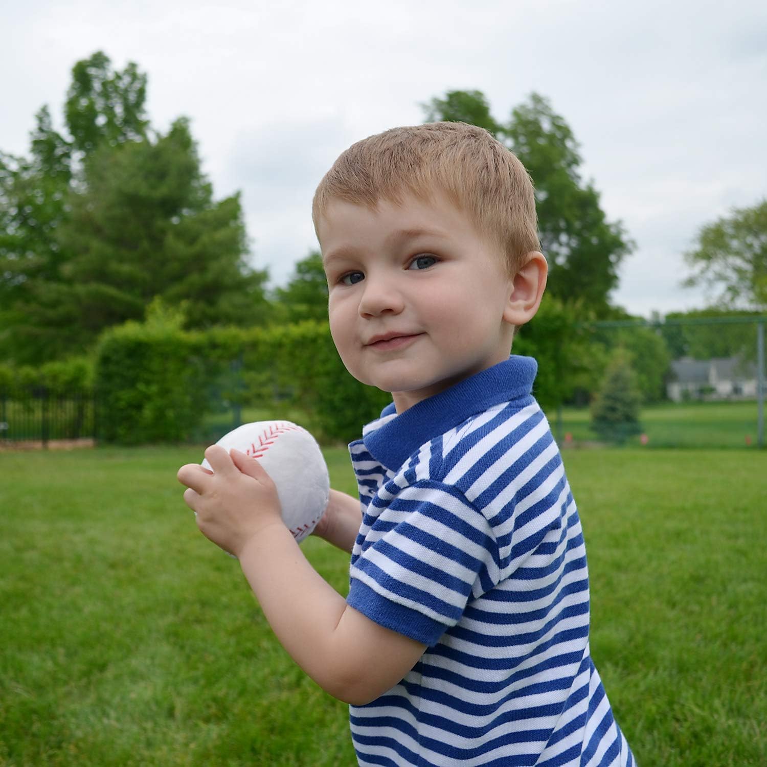 **Soft Baby Baseball Plush Toy - Cute & Huggable Sports Ball for Boys & Girls 12-18 Months - Perfect for Nursery Decor, Playtime & Gift Giving**