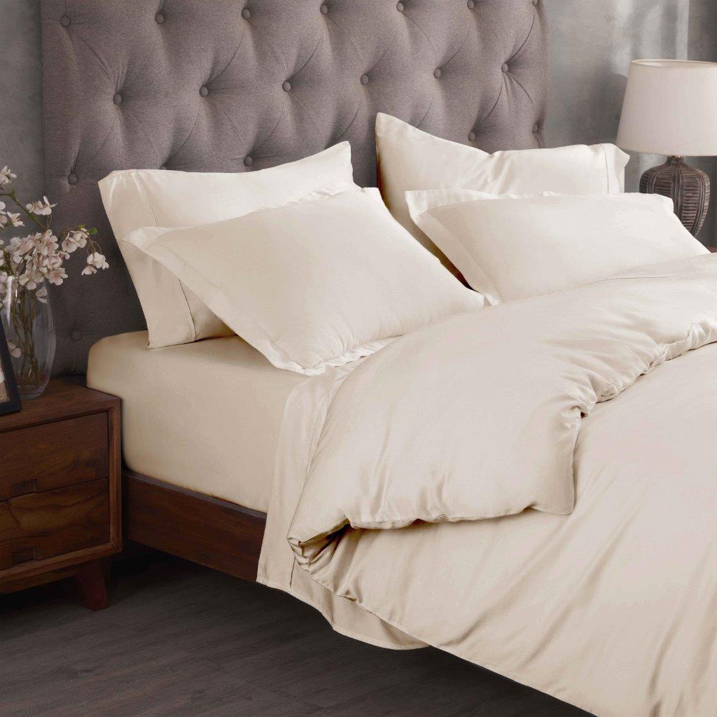 Premium 100% Egyptian Cotton Duvet Cover Set - 300 Thread Count, Breathable & Soft Bedding for All Seasons - Perfect for Master Bedroom, Guest Room & Luxury Hotels