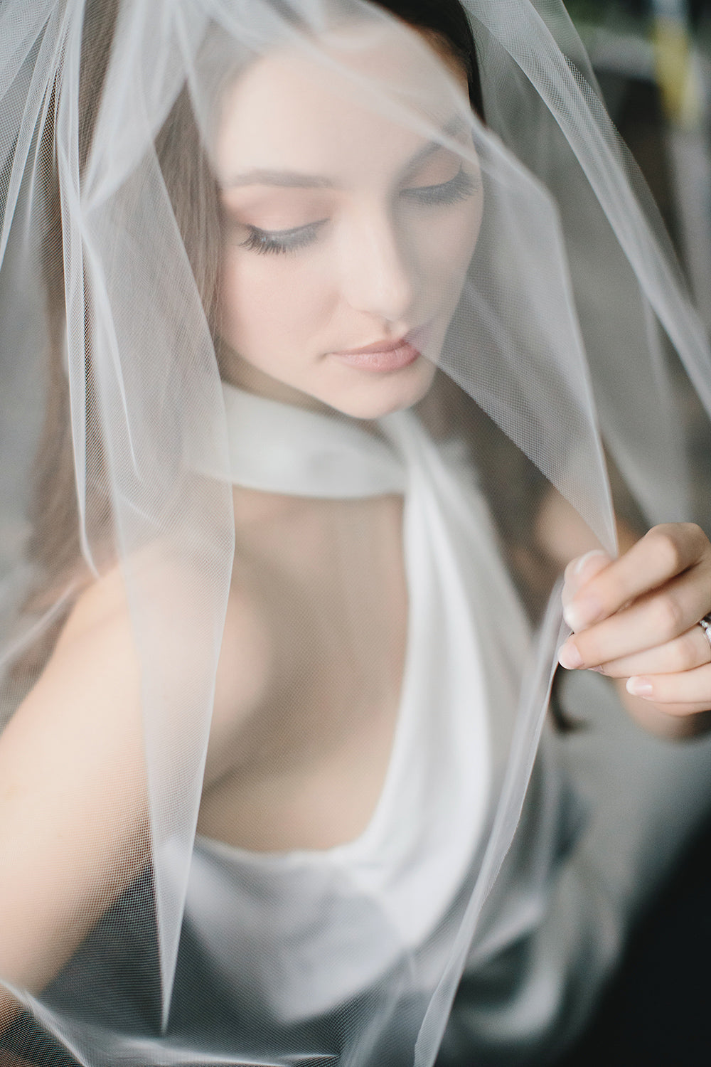 Elegant Simple Cut Edge Veil - Perfect for Weddings, Bridal Accessories & Special Occasions