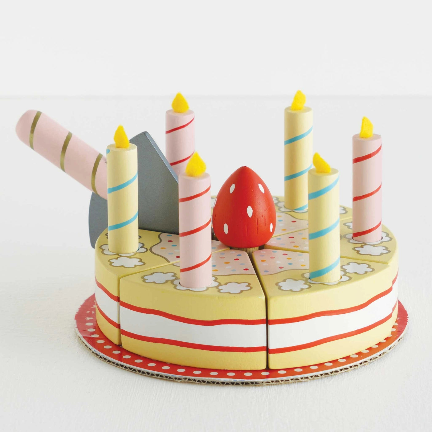 Delicious Sliceable Birthday Cake with Decorative Candles - Perfect for Birthday Parties, Celebrations & Special Occasions
