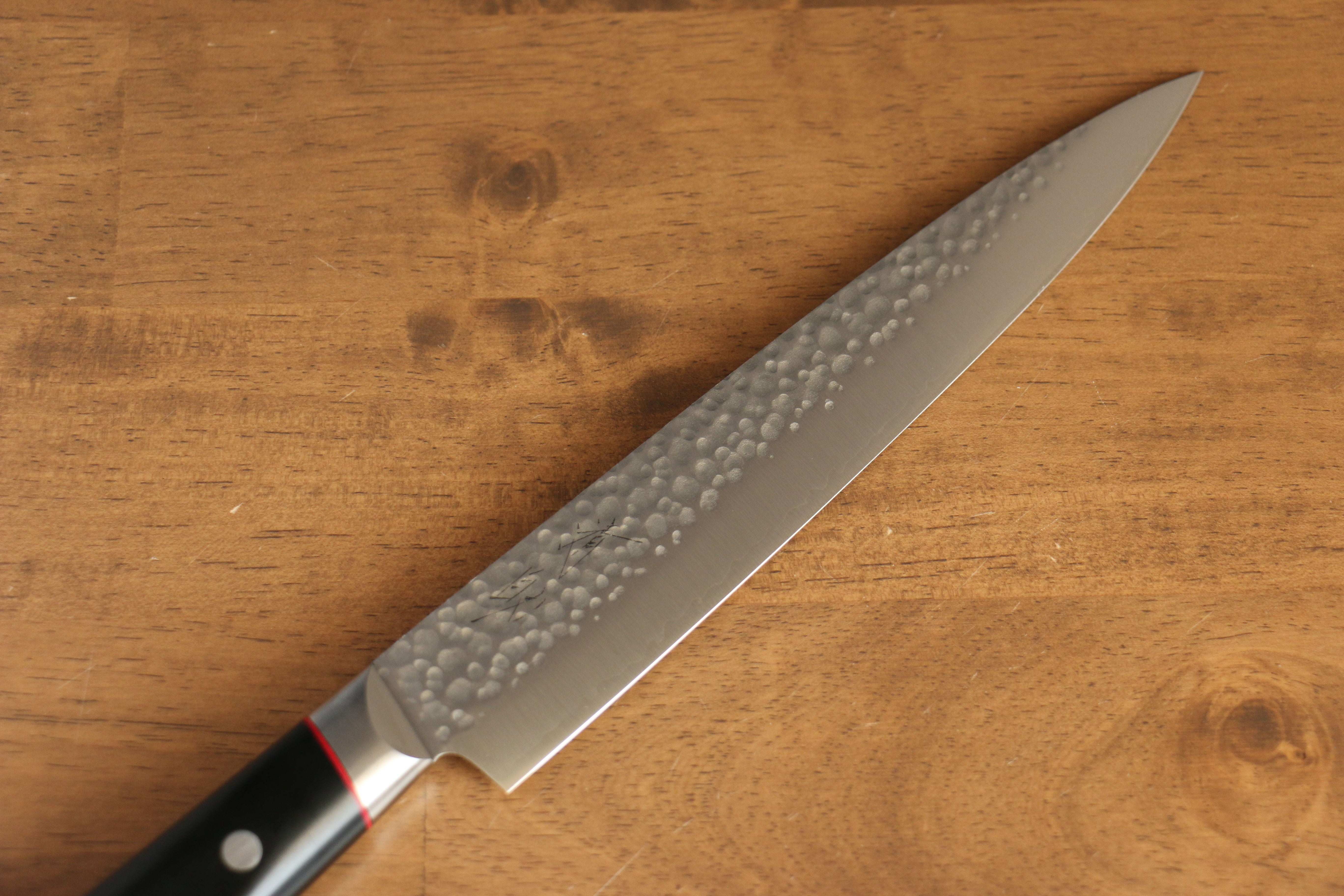 Seisuke PRO J VG10 Hammered Chef Knife 210mm - Japanese Damascus Steel Slicer with Black Micarta Handle - Perfect for Sushi, Meat Cutting & Professional Kitchen Use