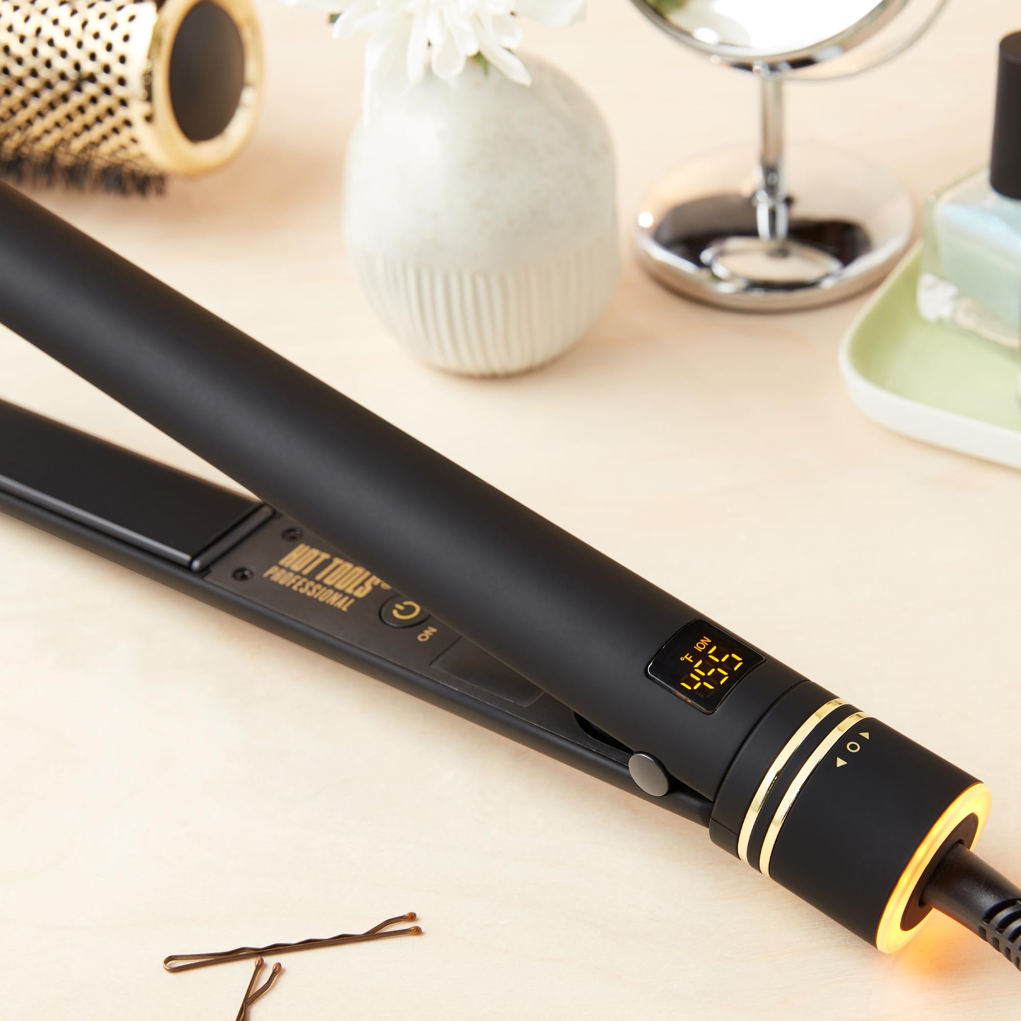 Hot Tools Black Gold Evolve Ionic Salon Hair Straightener - 1
