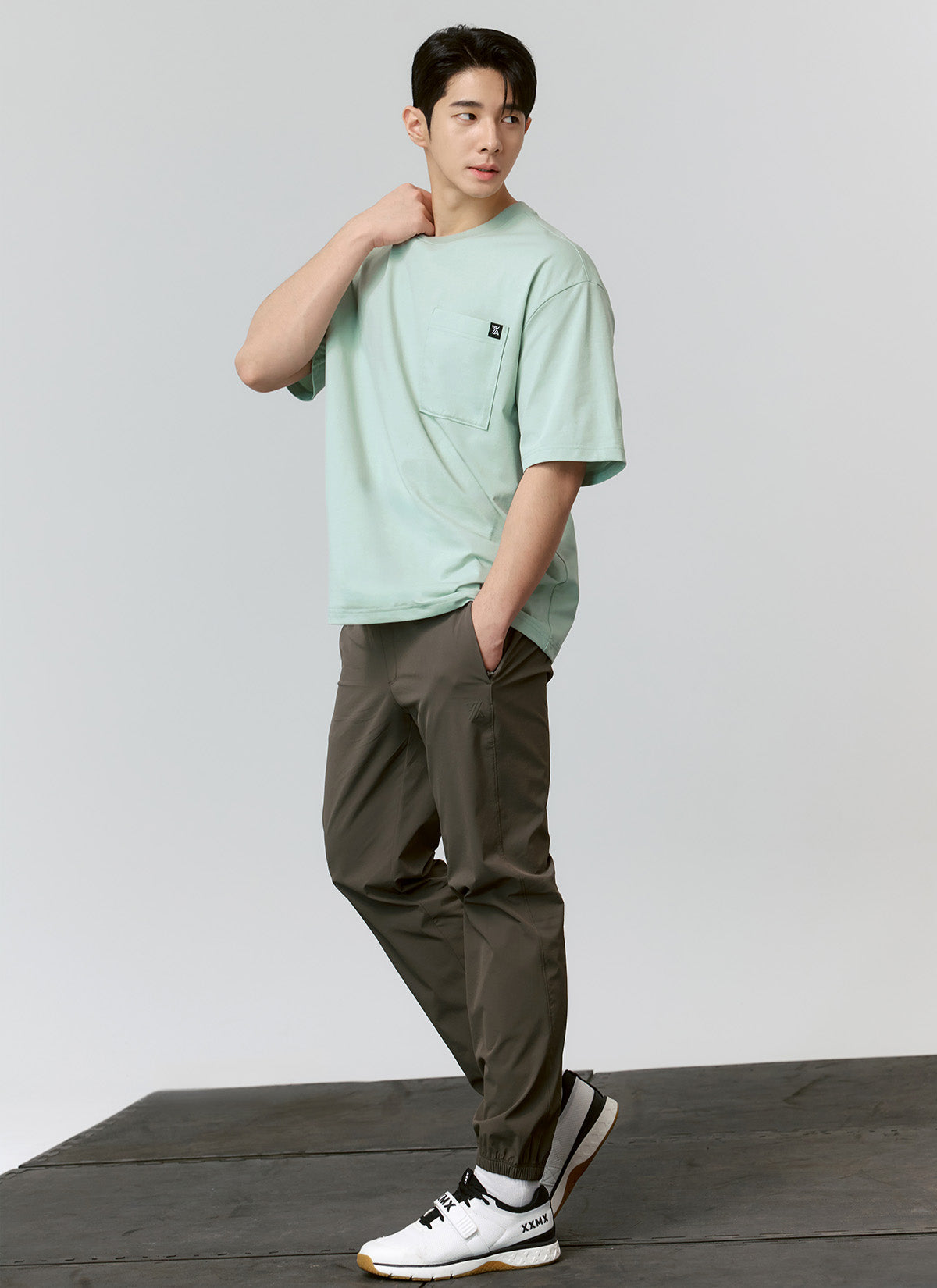 Cool Breeze Oversized Pocket Short Sleeve T-Shirt for Men - Casual Summer Comfort Shirt for Beach, Lounge & Outdoor Activities
