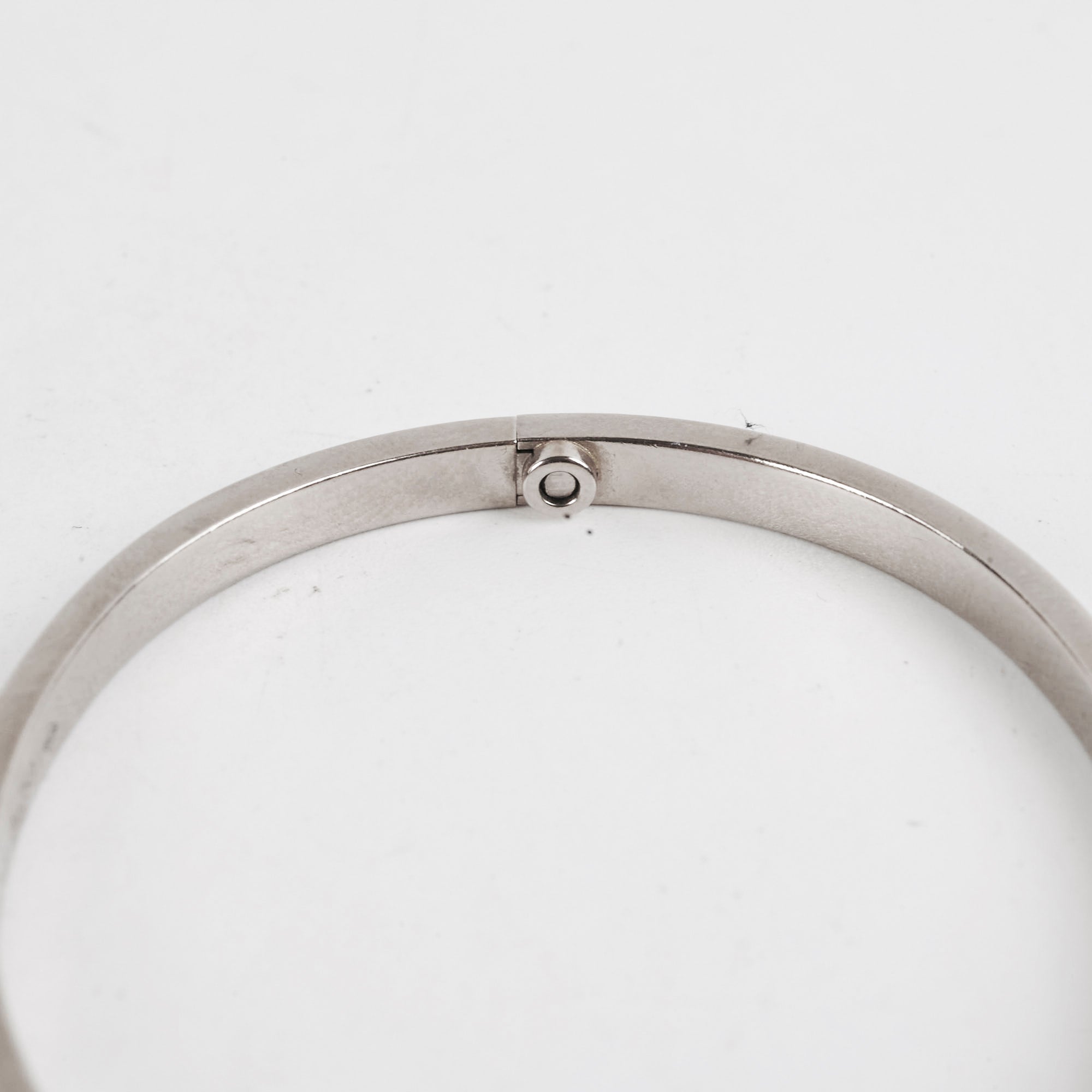 Cartier Love Bracelet Thin 18K White Gold Size 16 - Elegant Luxury Jewelry Gift for Women, Perfect for Anniversaries & Special Occasions