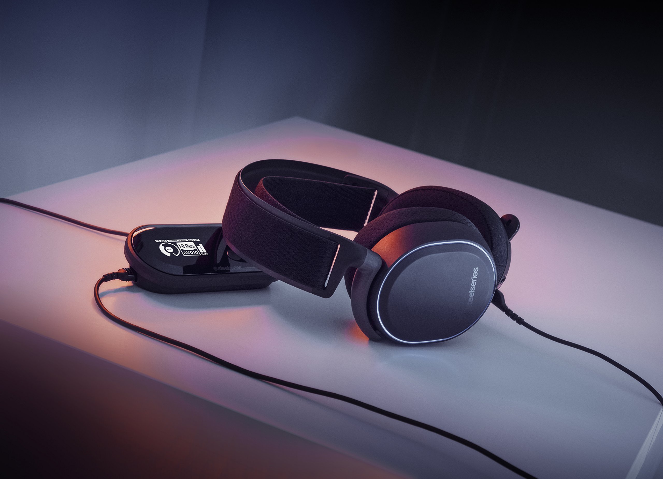 SteelSeries Arctis Pro + GameDAC Hi-Res Gaming Headset with DAC Amplifier - Certified for PS4, PS5, PC & Mac - Premium Audio for Competitive Gaming, Streaming & Music Production