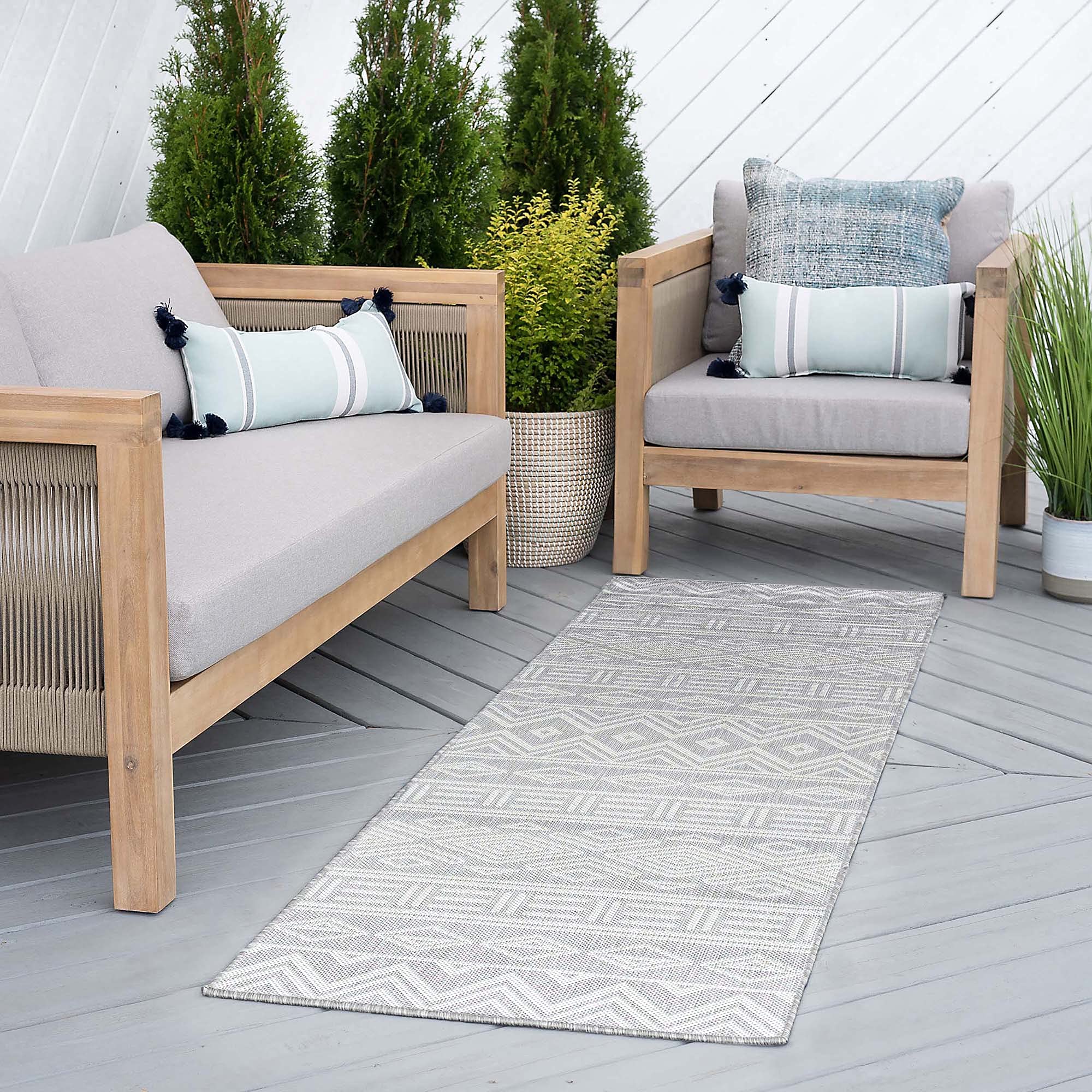 Premium Indoor Outdoor Rug - Waterproof & Durable Patio, Porch, Deck & Entryway Rug - Non-Slip Backing for Safety - Perfect for Garden, Balcony, Poolside & Backyard Decor