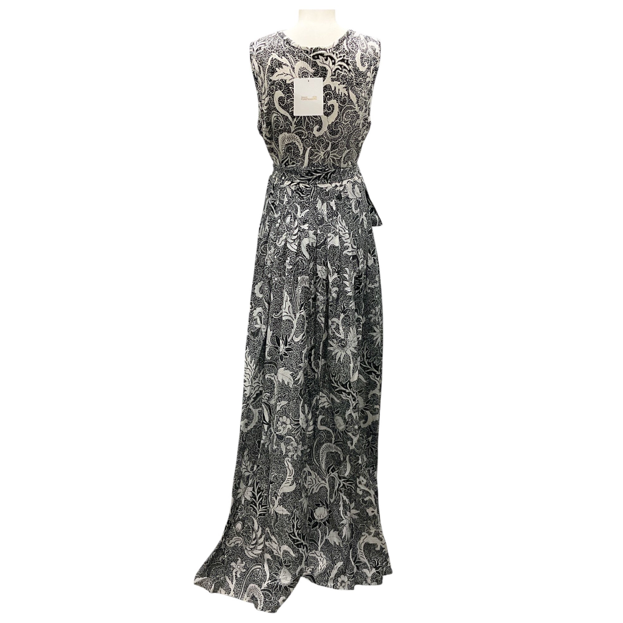 Diane Von Furstenberg Serret Black Sleeveless Pleated Maxi Dress for Women - Elegant Evening Gown for Formal Events, Weddings & Special Occasions