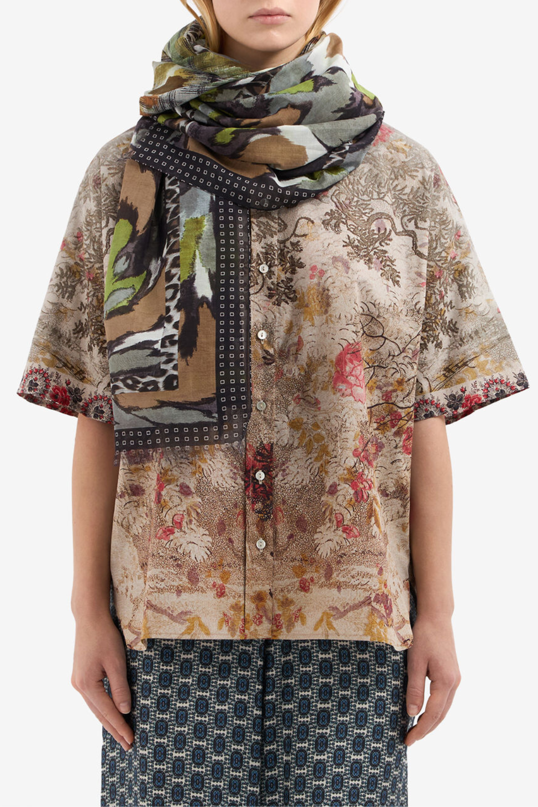 HAWNBCI Cotton Silk Scarf - Rorschach Camo Print Fashion Accessory for Women - Perfect for Casual Outfits, Office Wear, and Travel