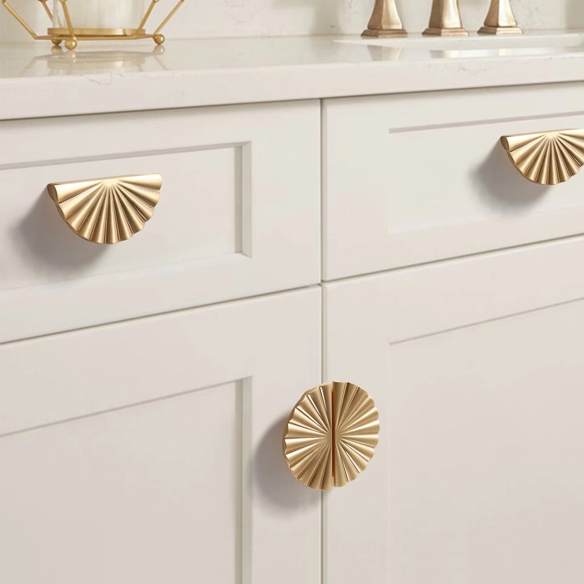 6 Pack Brushed Gold Cabinet Handles - 2.52 Inch (64mm) Vintage Style Kitchen & Dresser Drawer Pulls - Durable Cupboard Hardware for Kitchen, Bathroom & Furniture Upgrade (6 Pack, Brushed Gold)